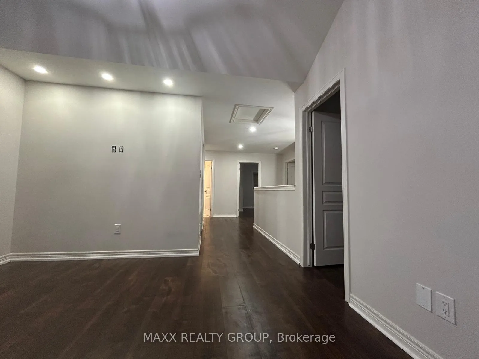 Photo 24 of 9334 Shoveller Drive, Niagara Falls, Forestview — HOMEH