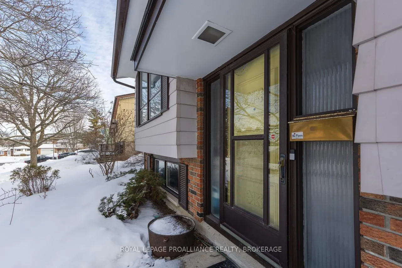 Photo 3 of 796 Hillside Drive, Kingston, South of Taylor-Kidd Blvd — HOMEH