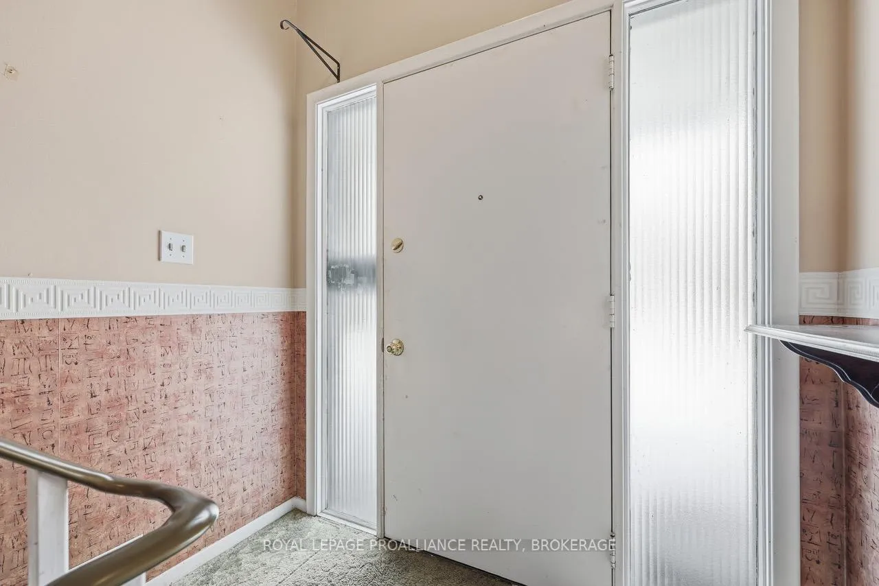 Photo 4 of 796 Hillside Drive, Kingston, South of Taylor-Kidd Blvd — HOMEH
