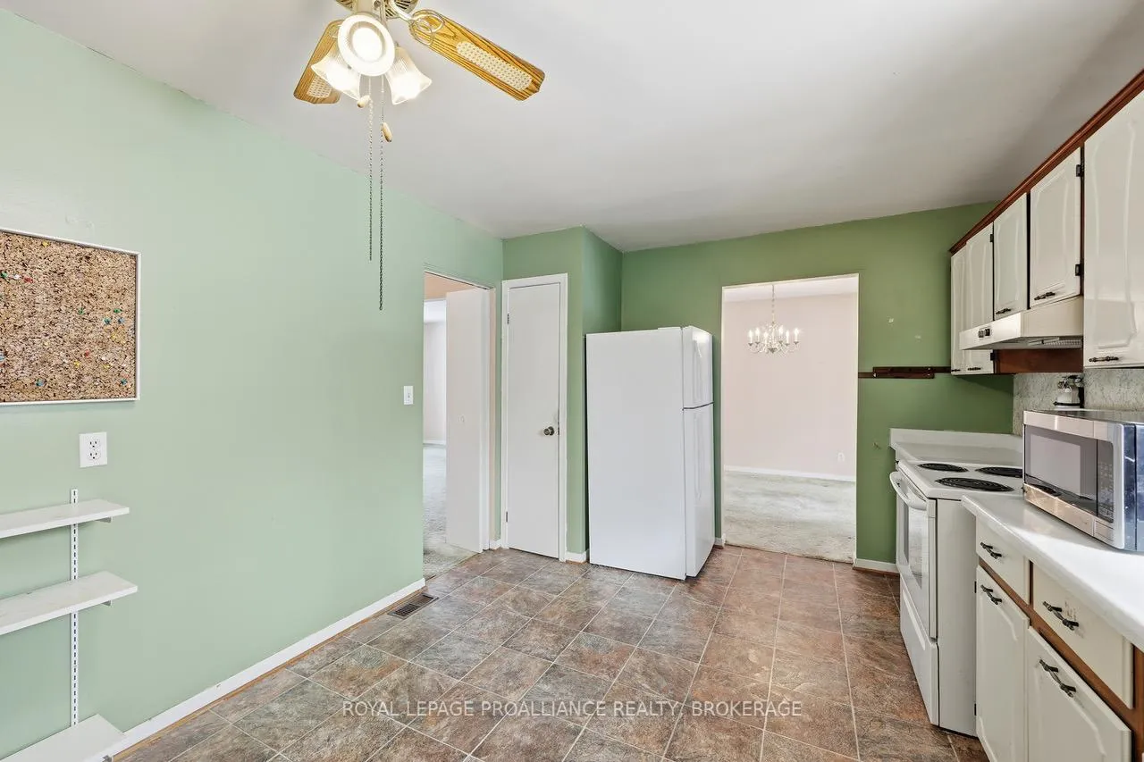 Photo 14 of 796 Hillside Drive, Kingston, South of Taylor-Kidd Blvd — HOMEH