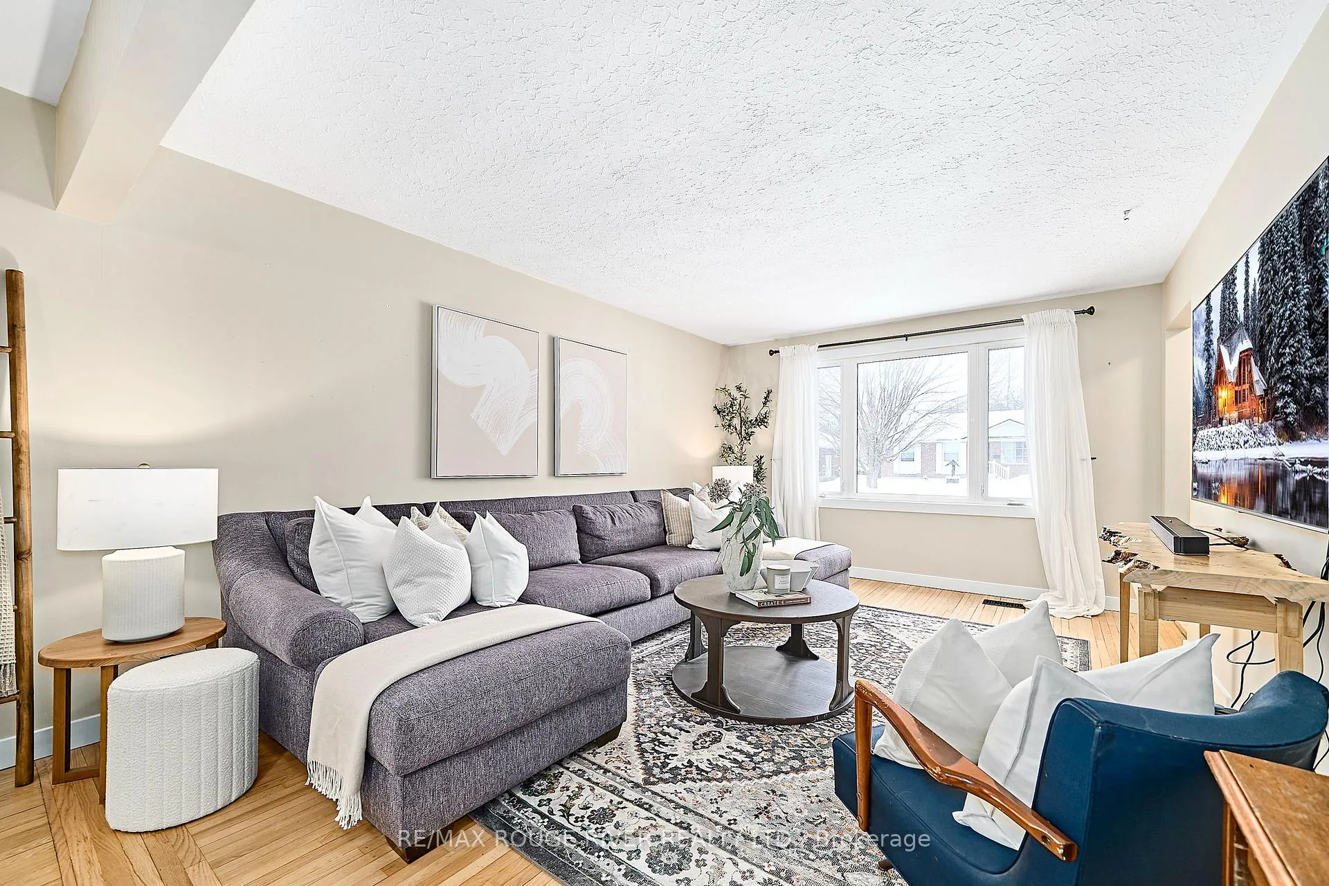 Photo 9 of 550 Garside Drive, Peterborough, Ashburnham Ward 4 — HOMEH