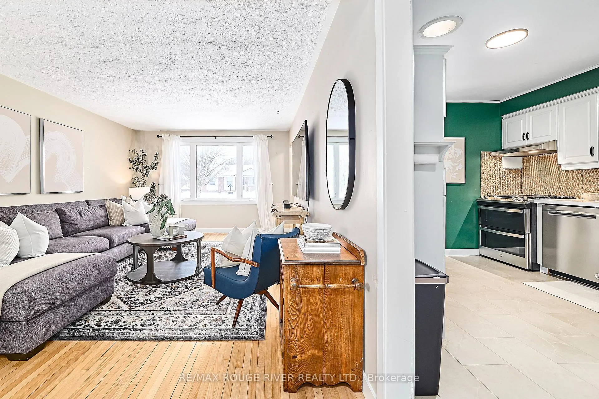Photo 16 of 550 Garside Drive, Peterborough, Ashburnham Ward 4 — HOMEH