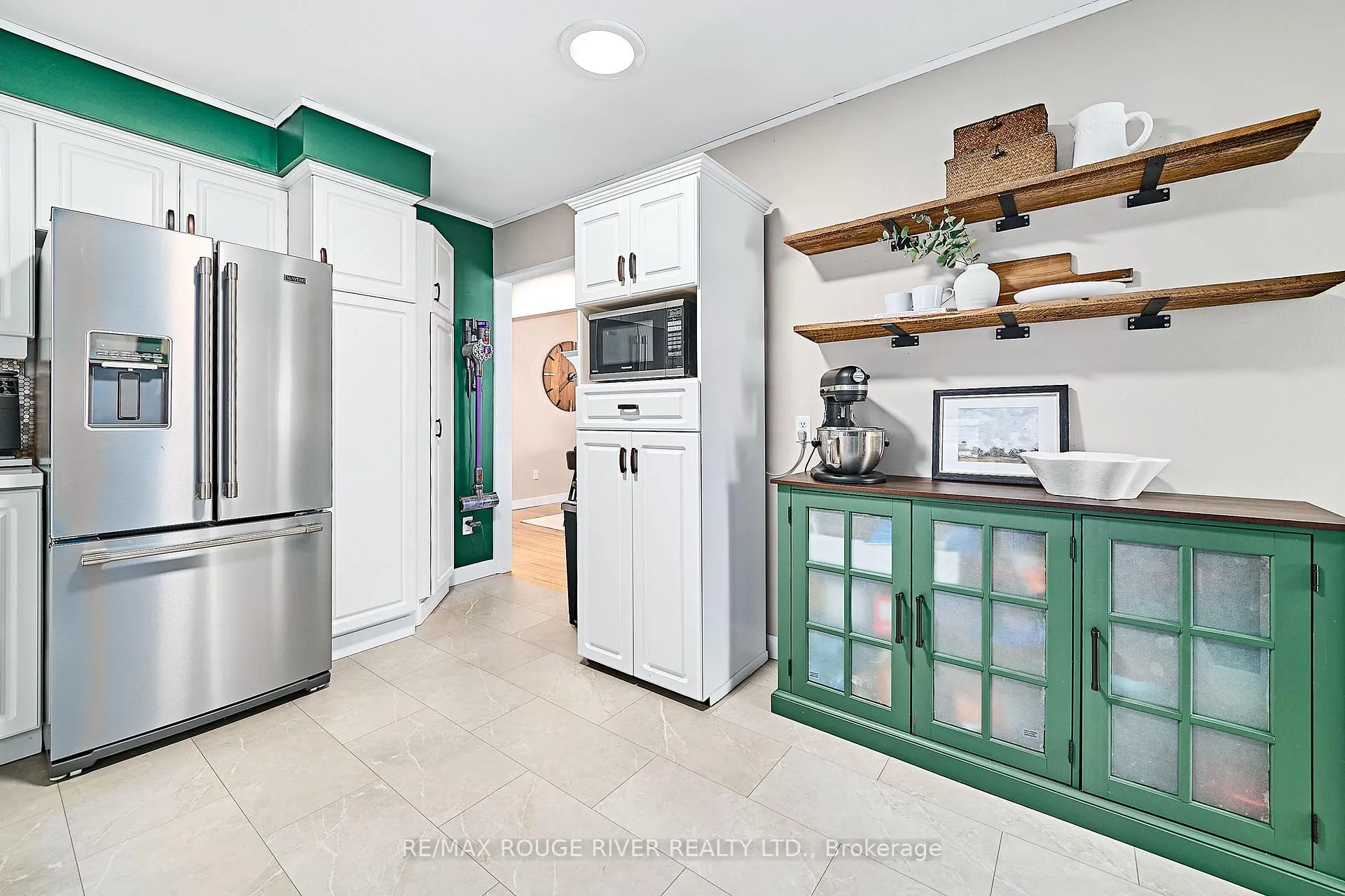 Photo 25 of 550 Garside Drive, Peterborough, Ashburnham Ward 4 — HOMEH
