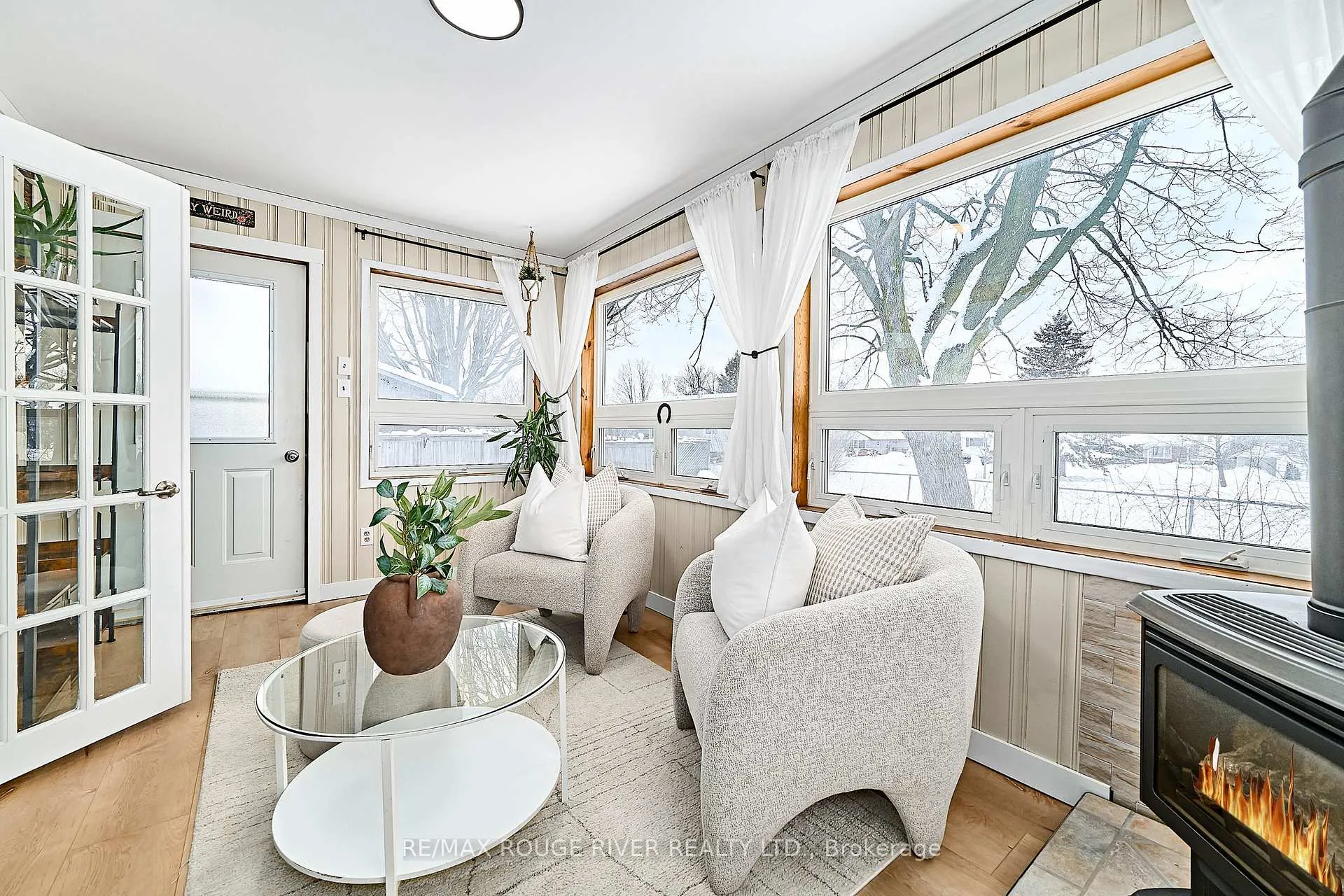 Photo 35 of 550 Garside Drive, Peterborough, Ashburnham Ward 4 — HOMEH