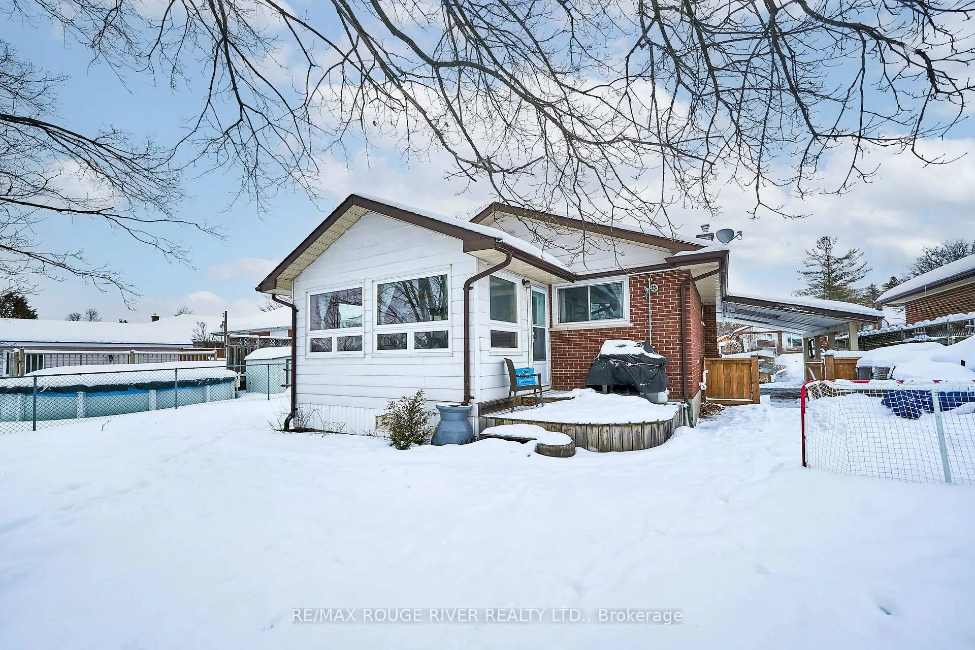 Photo 36 of 550 Garside Drive, Peterborough, Ashburnham Ward 4 — HOMEH