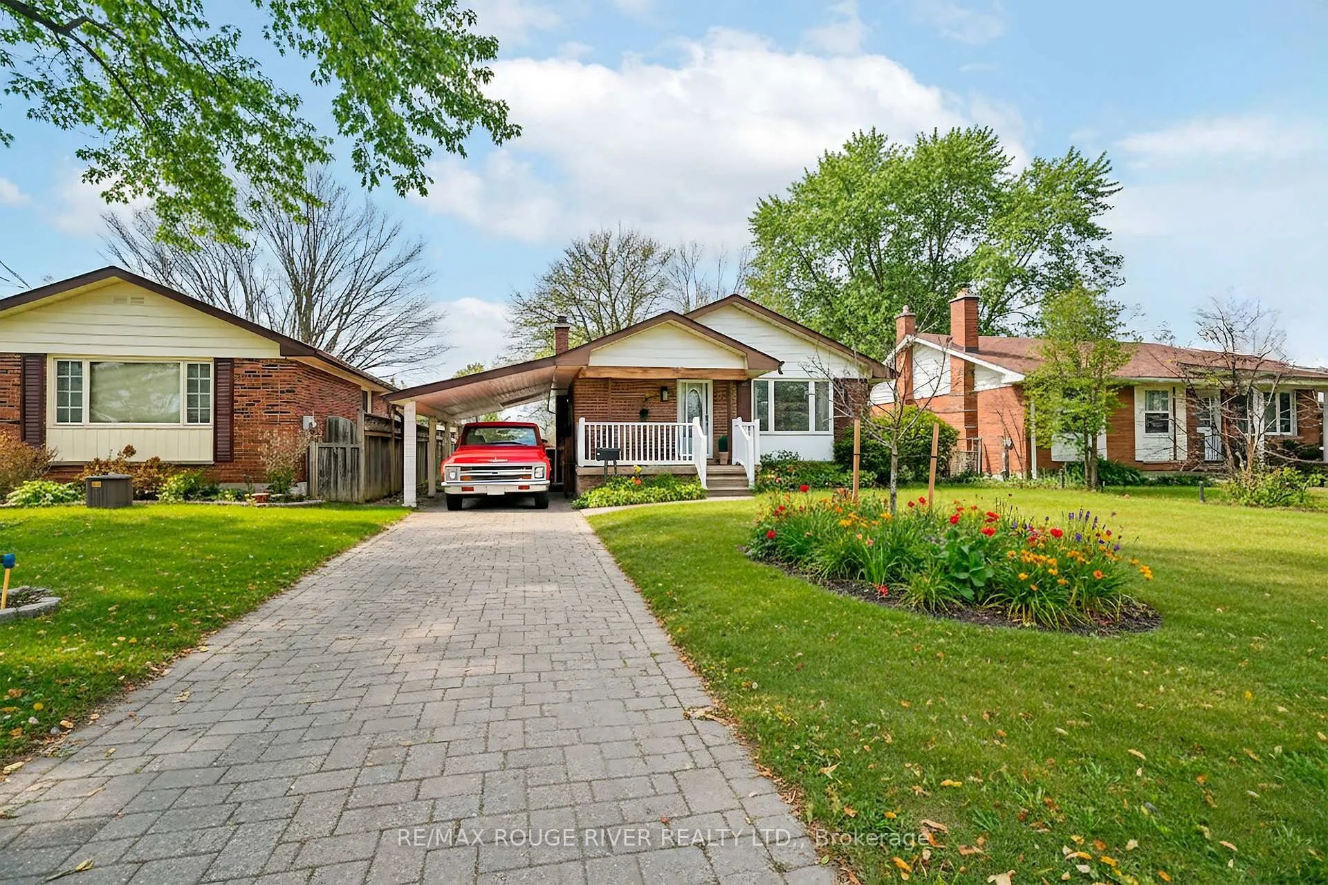 Photo 46 of 550 Garside Drive, Peterborough, Ashburnham Ward 4 — HOMEH