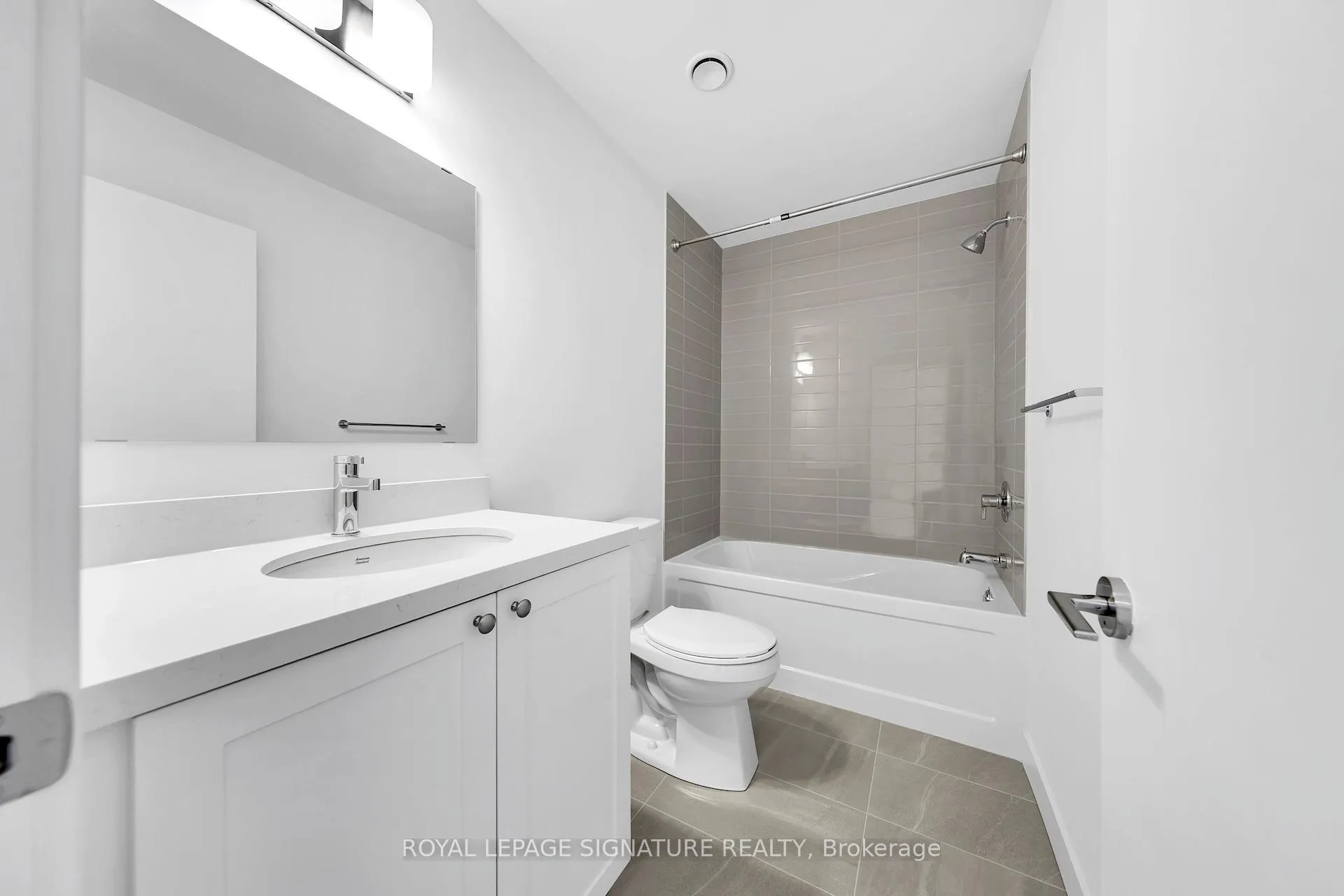 Photo 6 of Unit 312, 51 Clarington Boulevard, Clarington, Bowmanville — HOMEH