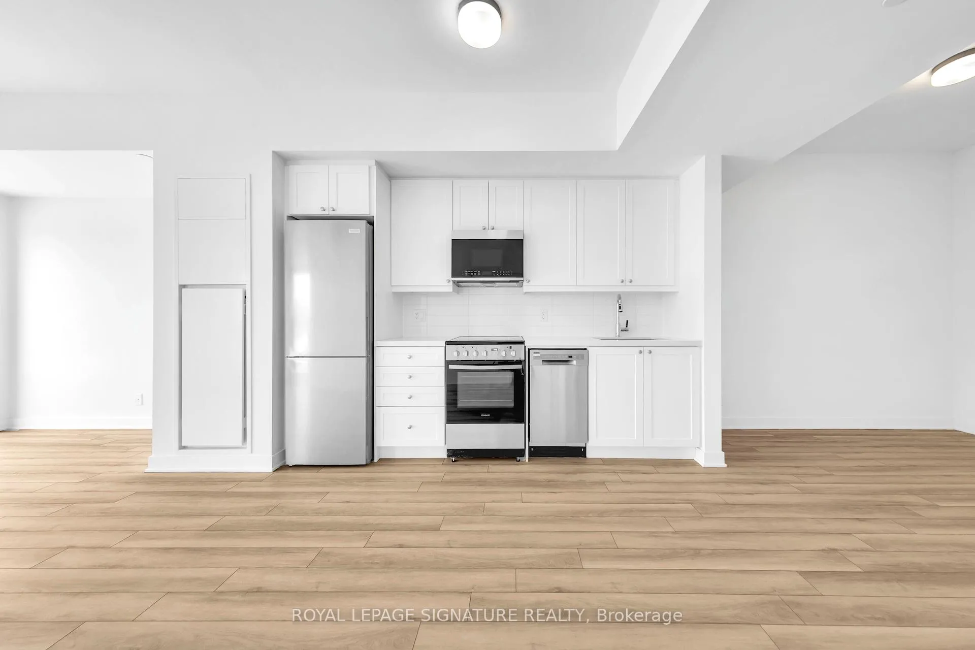 Photo 11 of Unit 312, 51 Clarington Boulevard, Clarington, Bowmanville — HOMEH