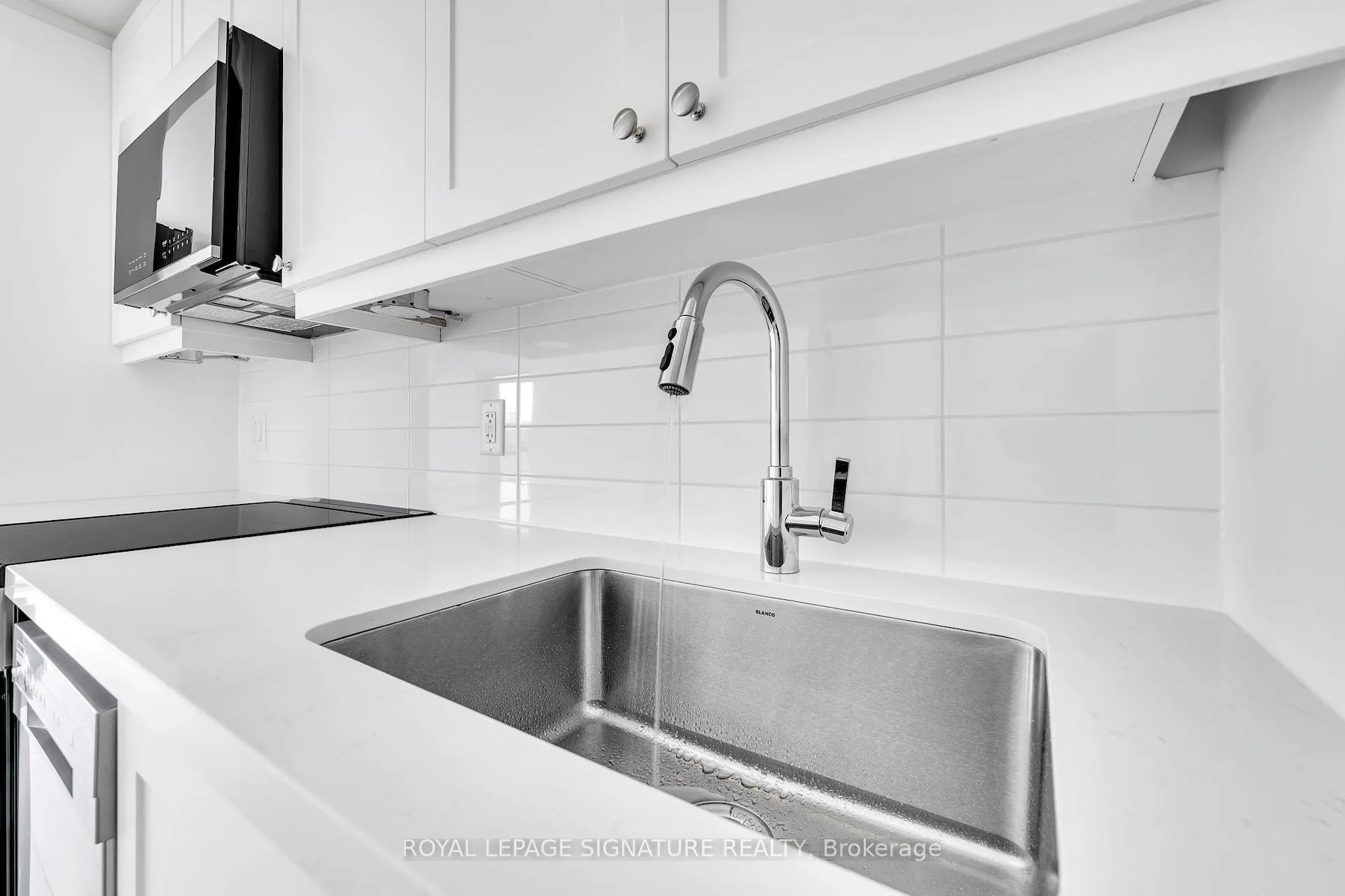 Photo 14 of Unit 312, 51 Clarington Boulevard, Clarington, Bowmanville — HOMEH