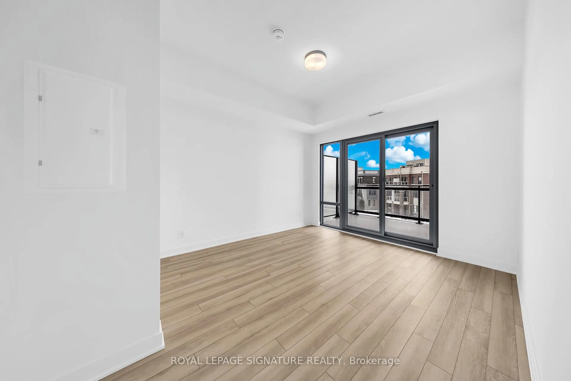 Photo 19 of Unit 312, 51 Clarington Boulevard, Clarington, Bowmanville — HOMEH