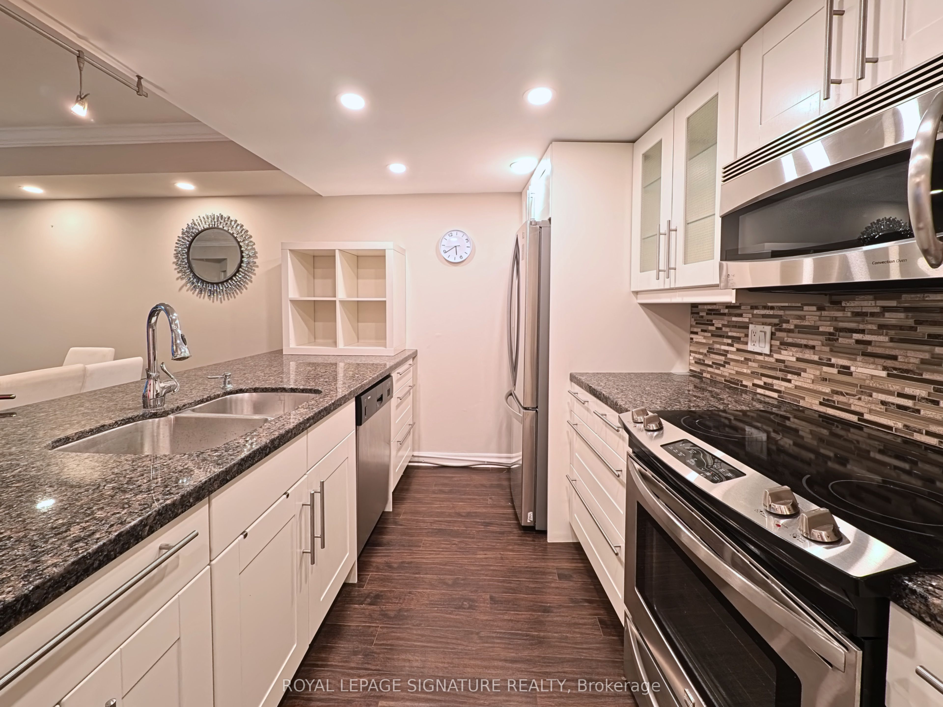Photo 5 of Unit 2511, 77 Harbour Square, Toronto, Waterfront Communities — HOMEH