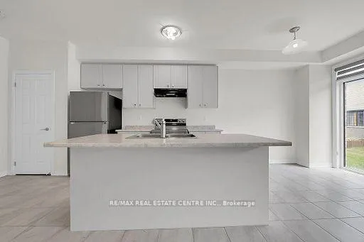 Photo 11 of 101 Selection Heights, Thorold, Rolling Meadows — HOMEH