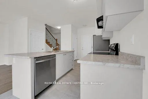 Photo 12 of 101 Selection Heights, Thorold, Rolling Meadows — HOMEH