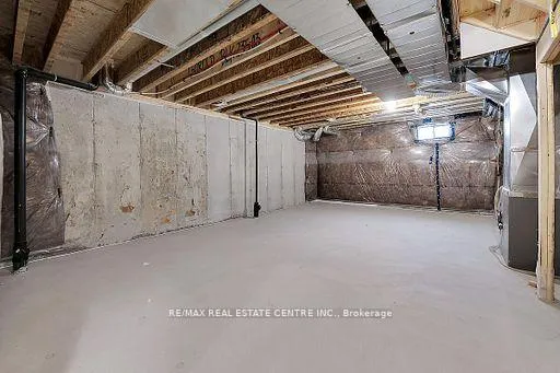 Photo 15 of 101 Selection Heights, Thorold, Rolling Meadows — HOMEH