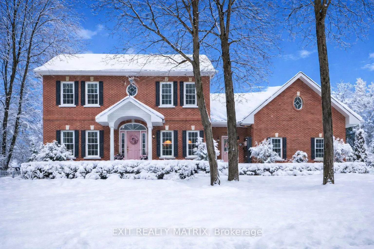 Front of 1271 Georges Vanier Drive