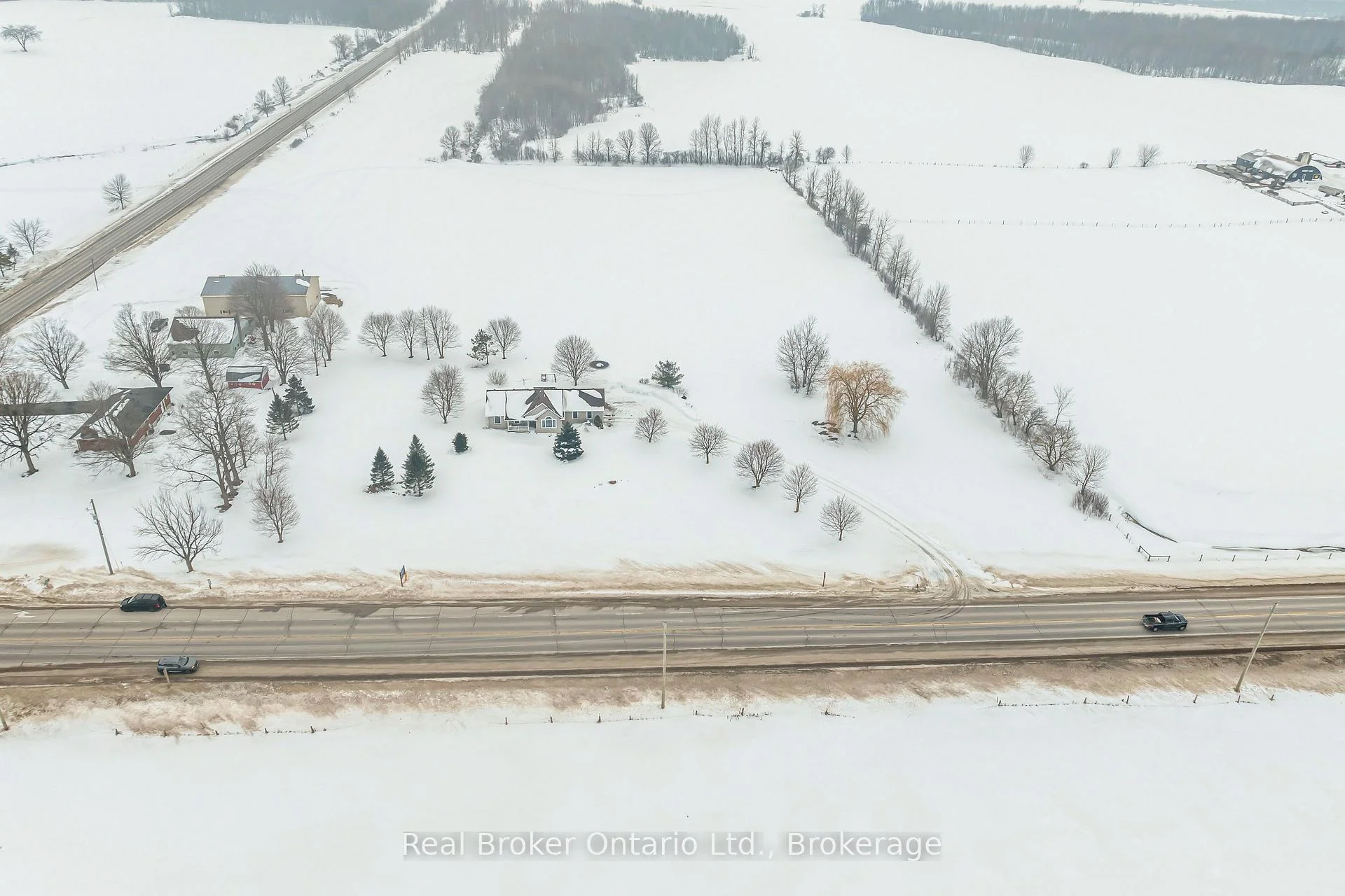 Photo 4 of 44611 Perth Line 86, Huron East, Grey — HOMEH