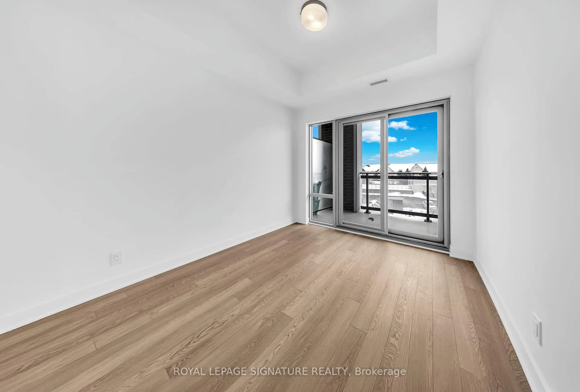 Photo 17 of Unit 325, 51 Clarington Boulevard, Clarington, Bowmanville — HOMEH