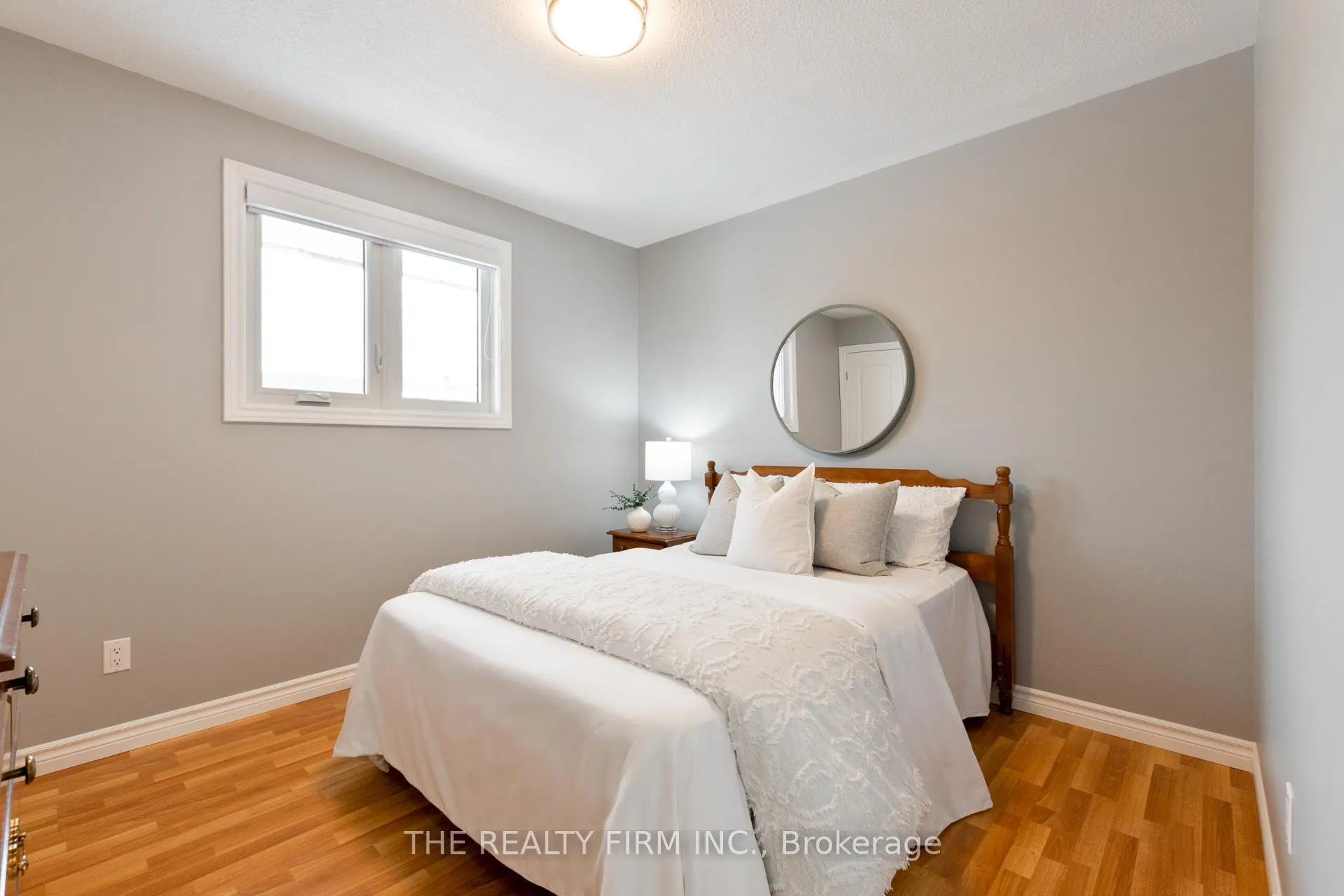 Photo 20 of 10 Westgate Avenue, Strathroy-Caradoc, SW — HOMEH