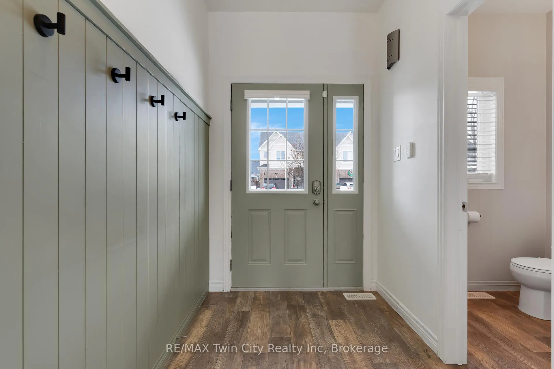 Photo 5 of 147 Brown Street, Stratford — HOMEH