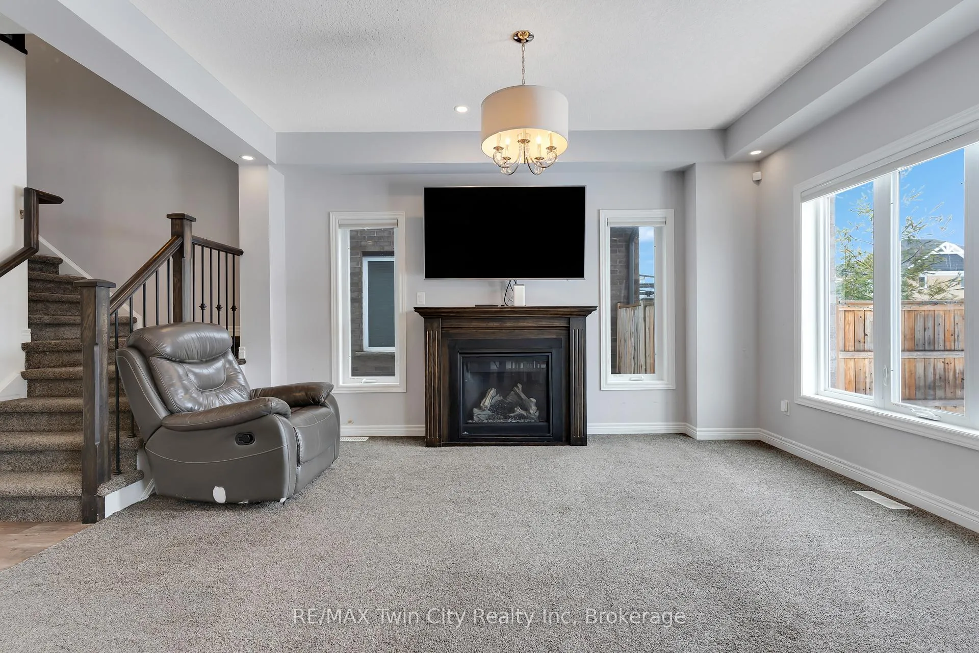 Photo 13 of 147 Brown Street, Stratford — HOMEH