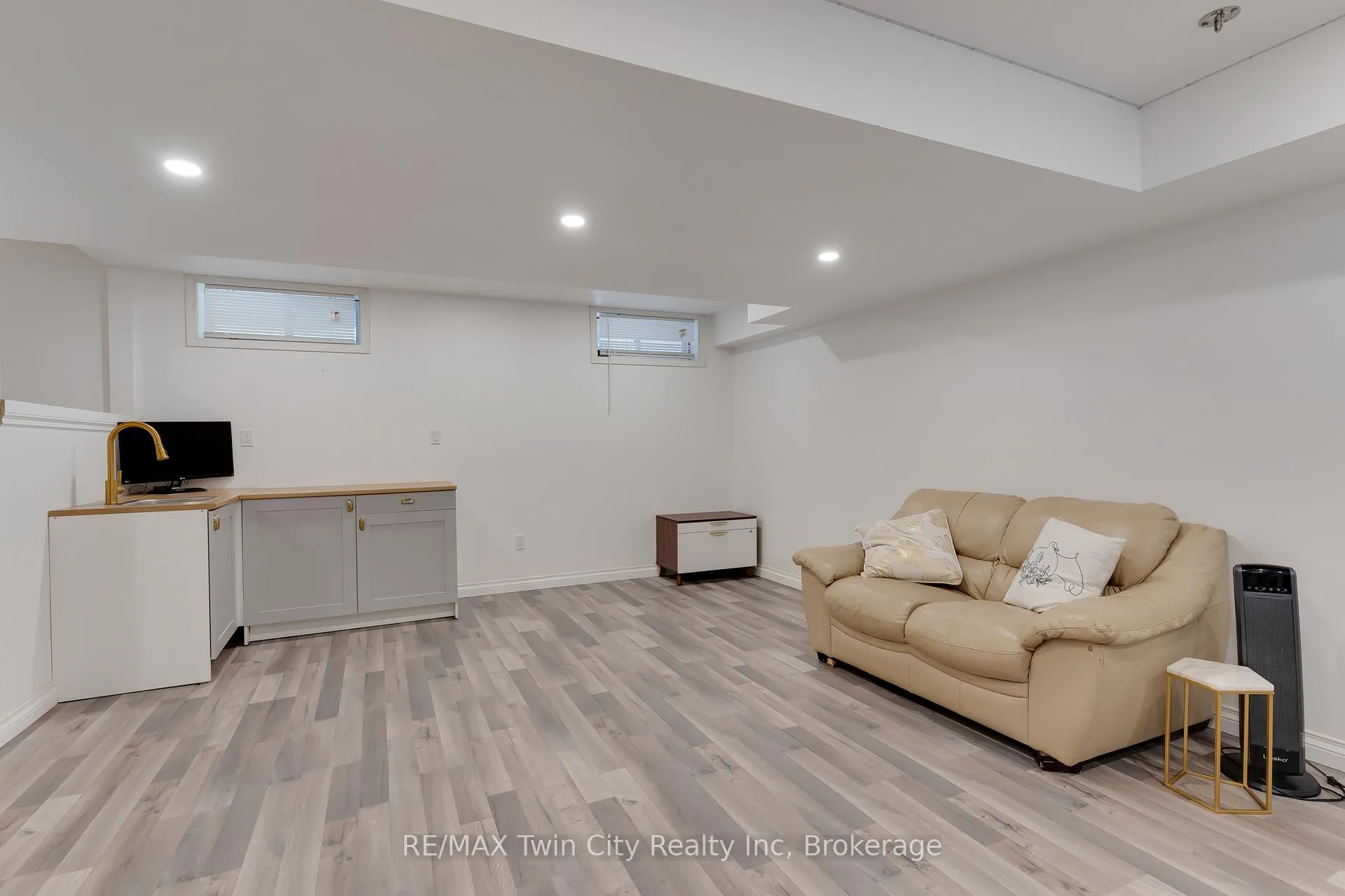 Photo 43 of 147 Brown Street, Stratford — HOMEH