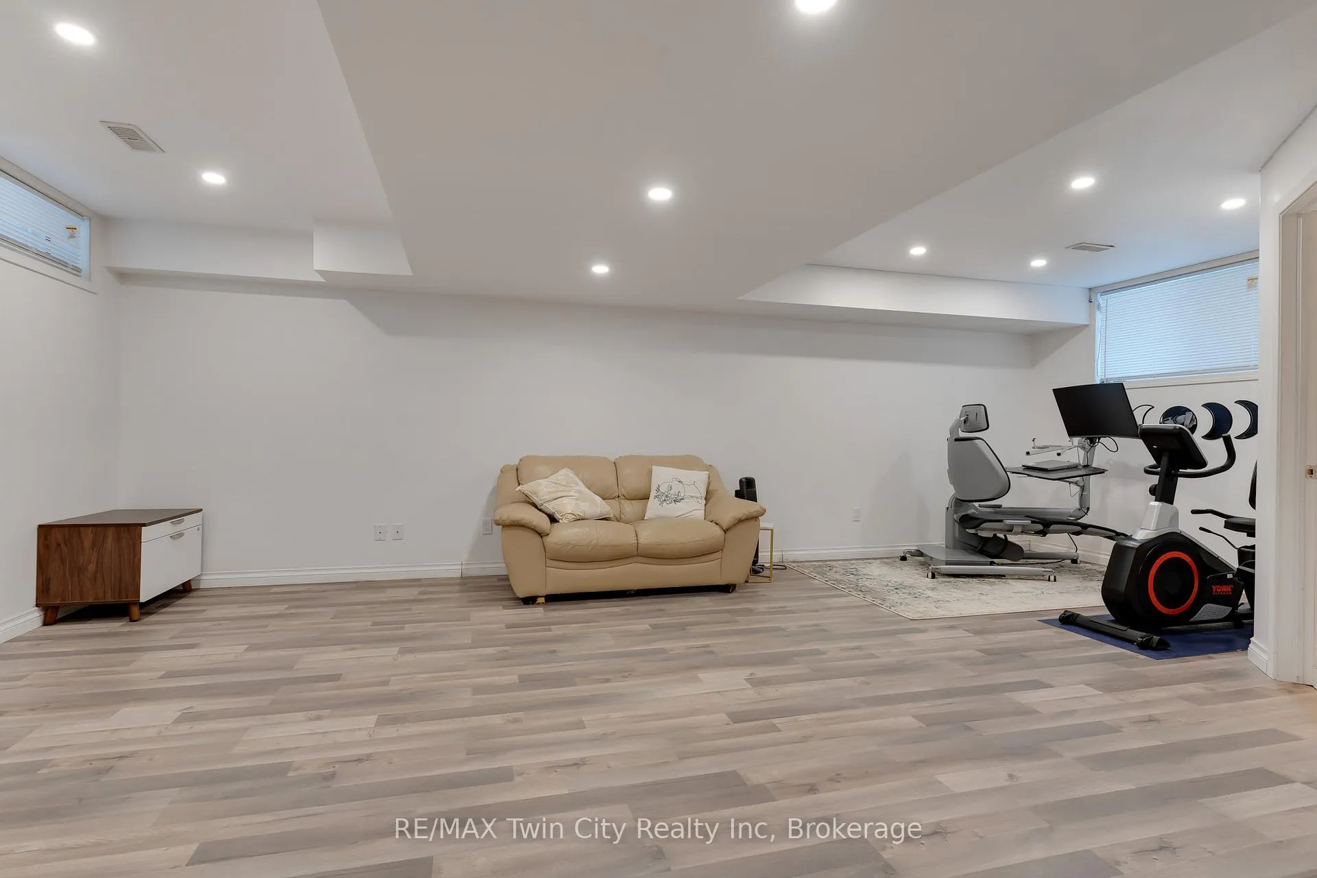 Photo 44 of 147 Brown Street, Stratford — HOMEH