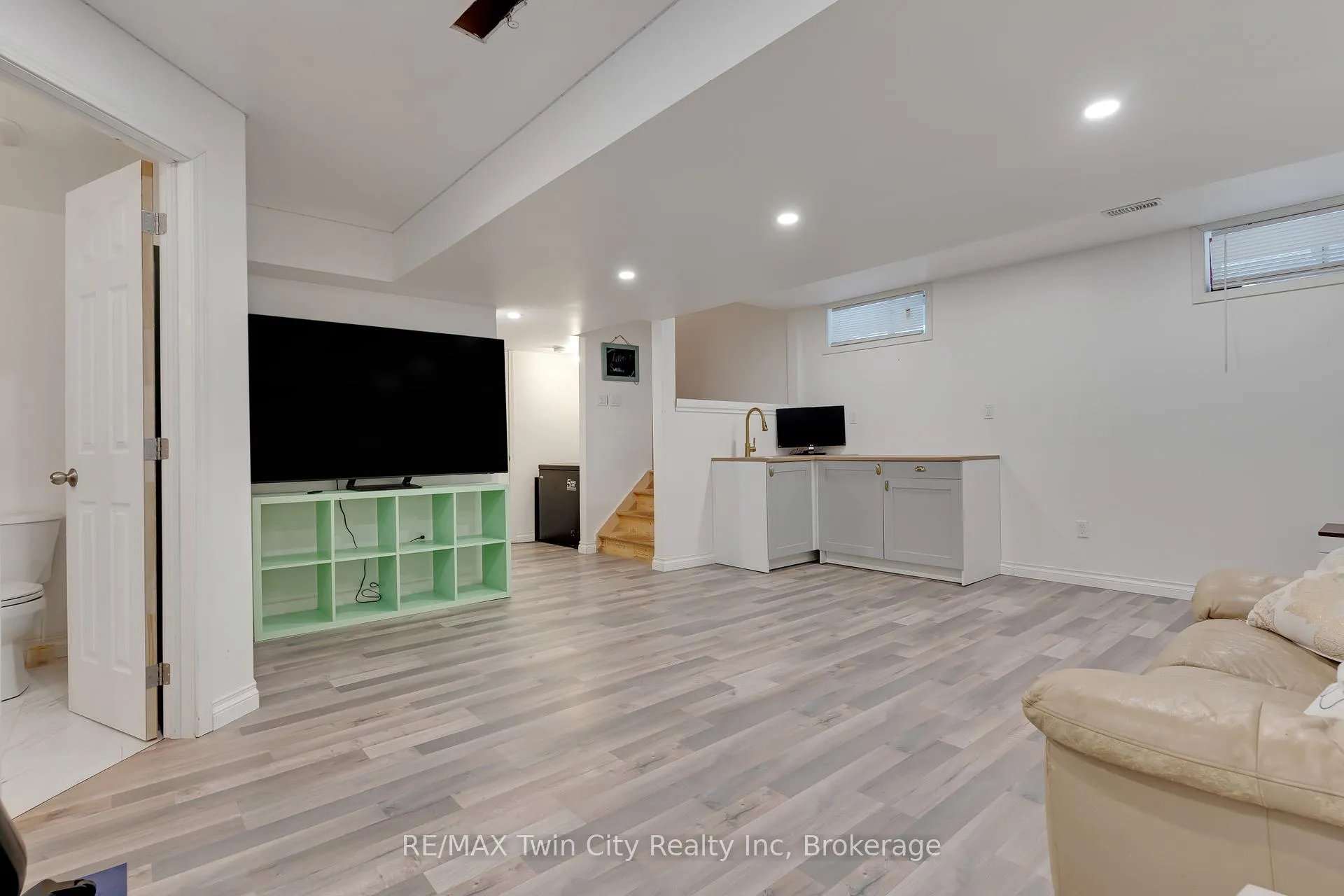 Photo 46 of 147 Brown Street, Stratford — HOMEH