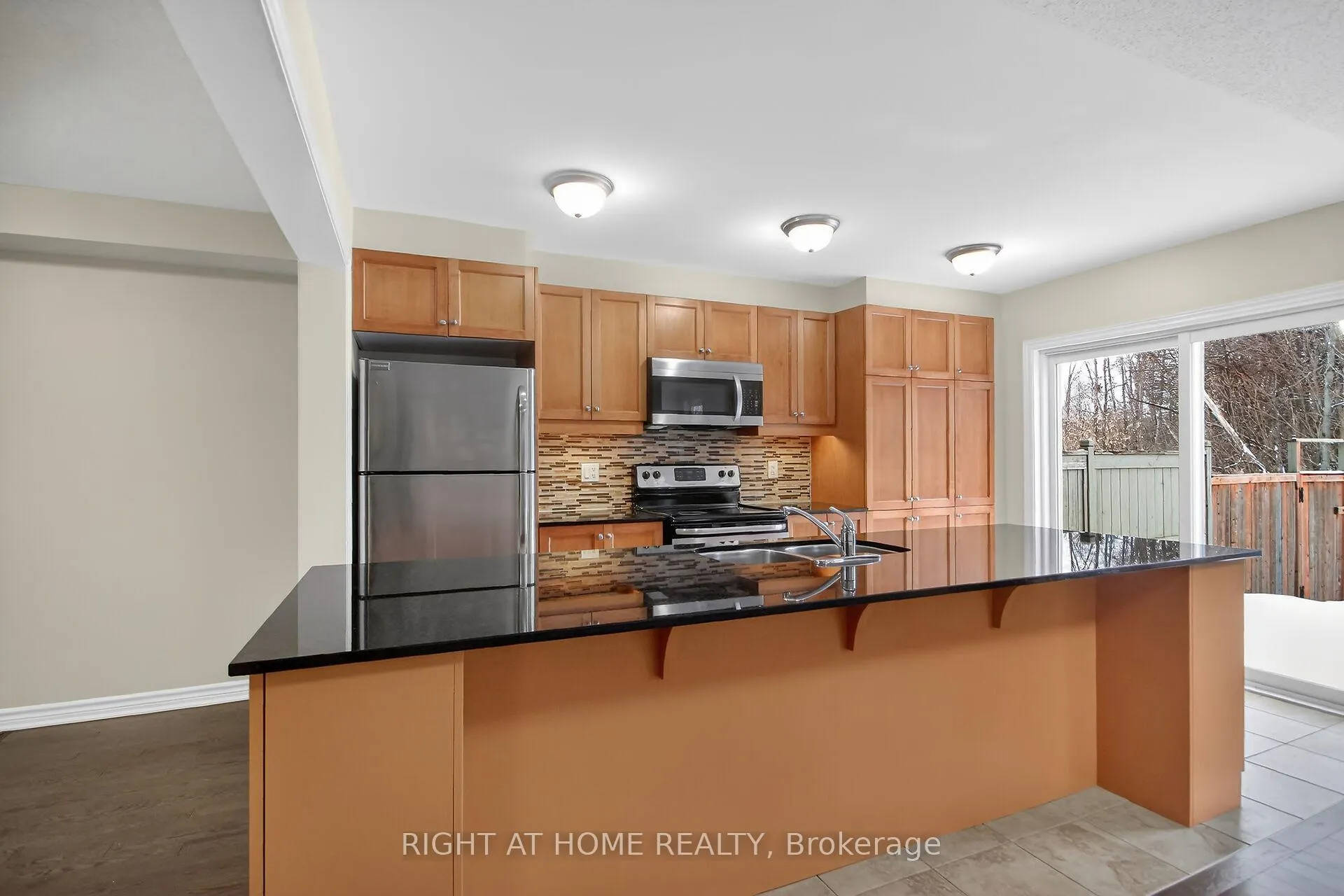 Photo 14 of 766 Mayfly Crescent, Ottawa, Barrhaven - Half Moon Bay — HOMEH