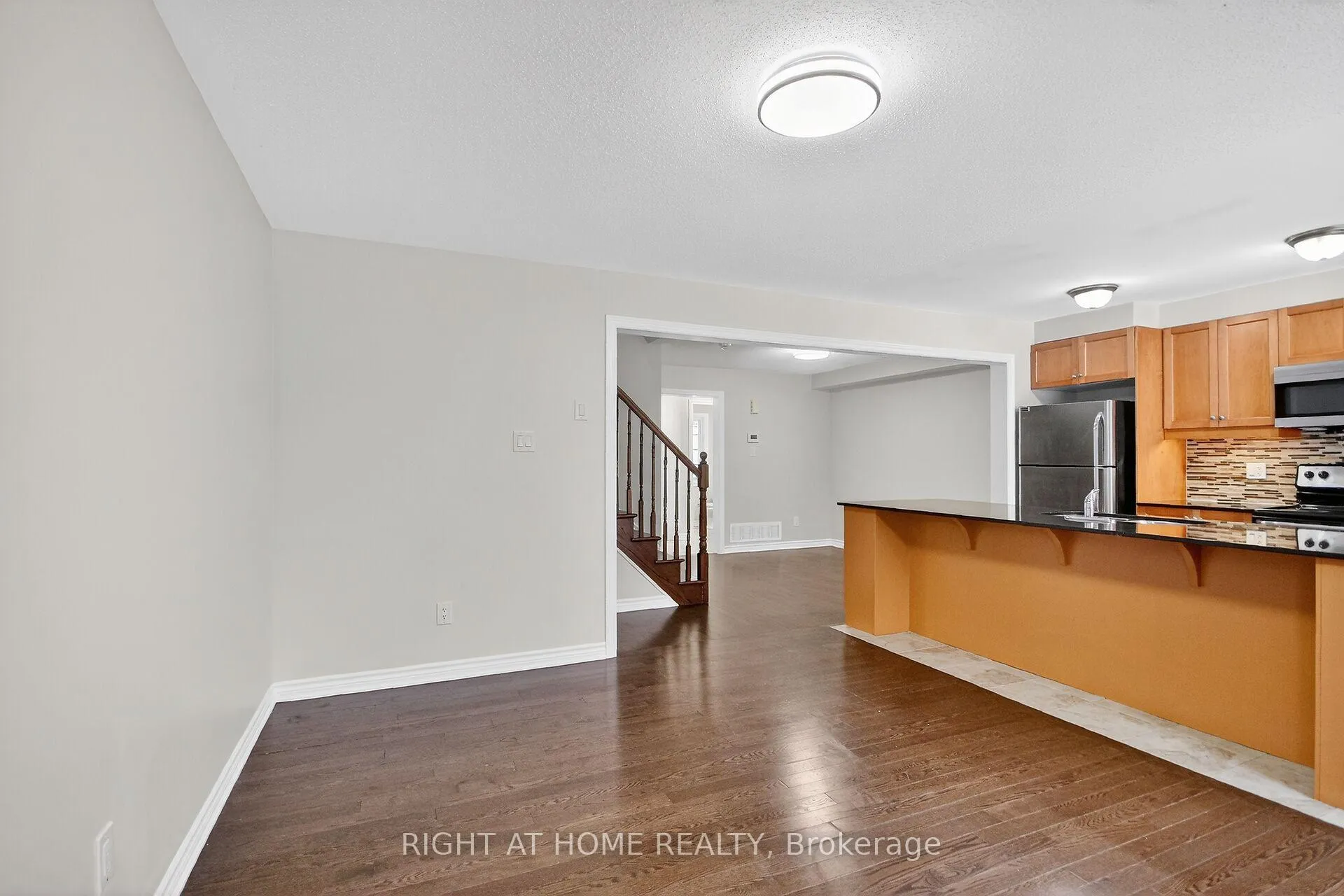 Photo 21 of 766 Mayfly Crescent, Ottawa, Barrhaven - Half Moon Bay — HOMEH
