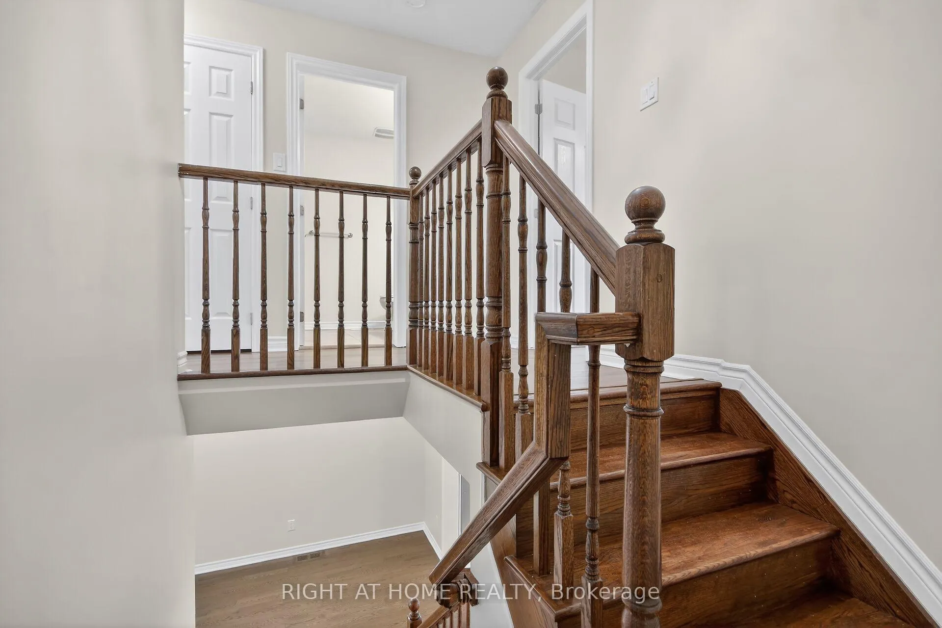 Photo 25 of 766 Mayfly Crescent, Ottawa, Barrhaven - Half Moon Bay — HOMEH