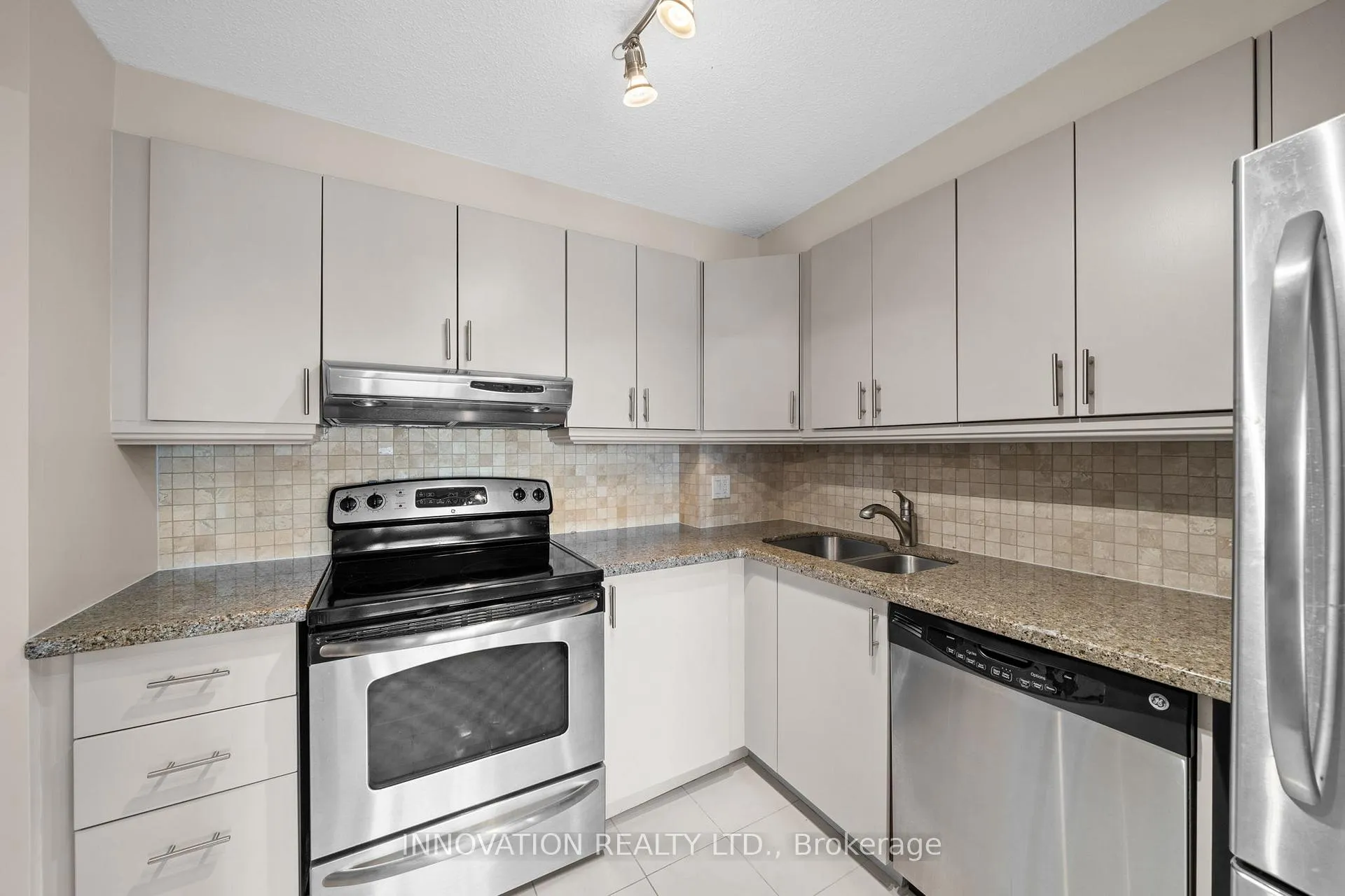 Photo 6 of Unit 1405, 415 Greenview Avenue, Ottawa, Britannia — HOMEH