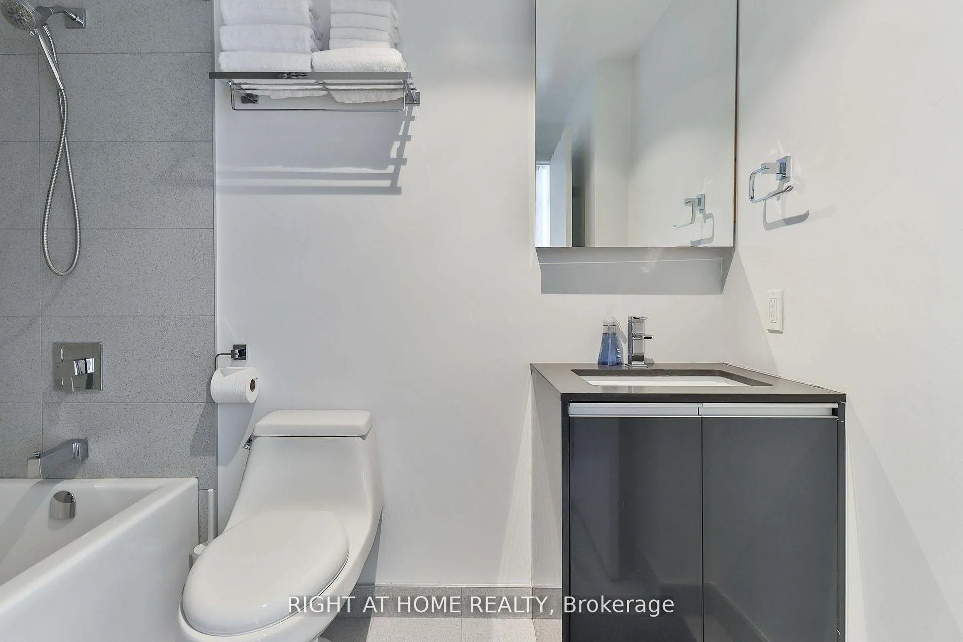 Photo 16 of Unit 906, 1190 Dundas Street E, Toronto, South Riverdale — HOMEH