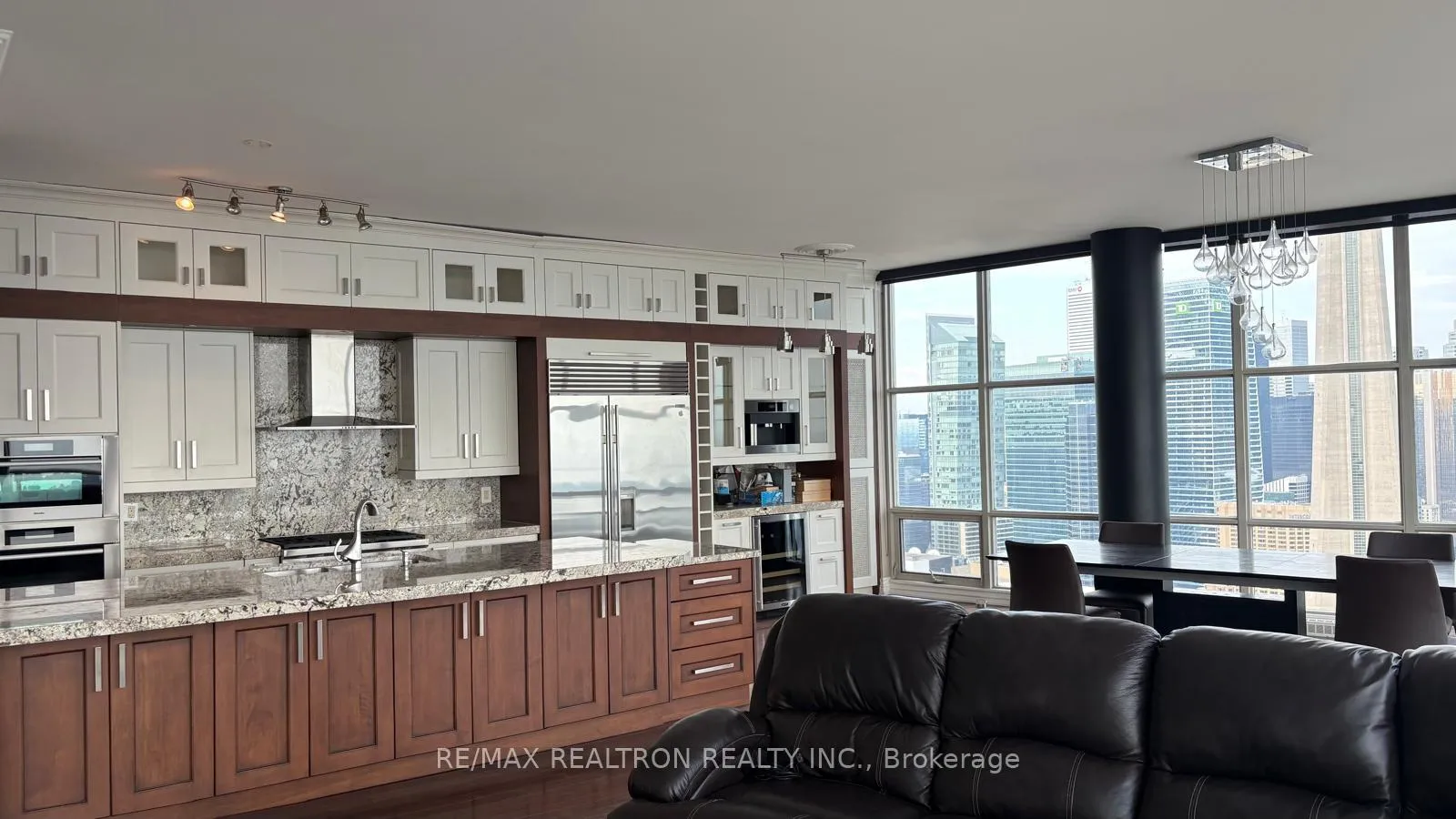 Photo 5 of Unit PH3, 35 Mariner Terrace, Toronto, Waterfront Communities — HOMEH