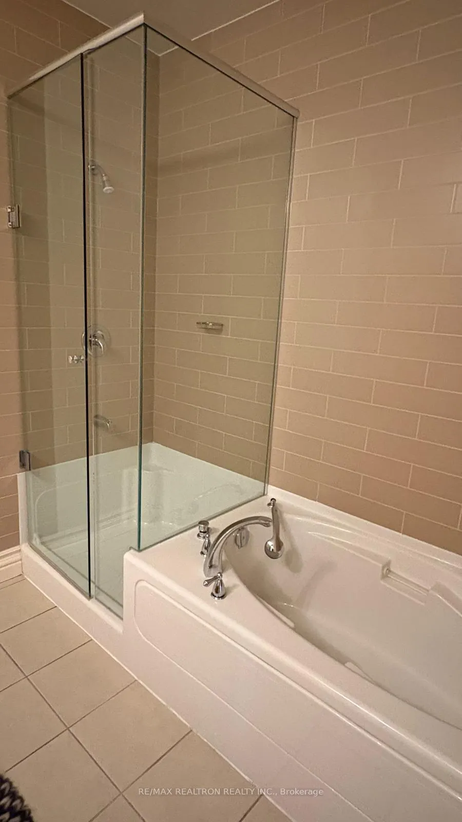 Photo 11 of Unit PH3, 35 Mariner Terrace, Toronto, Waterfront Communities — HOMEH