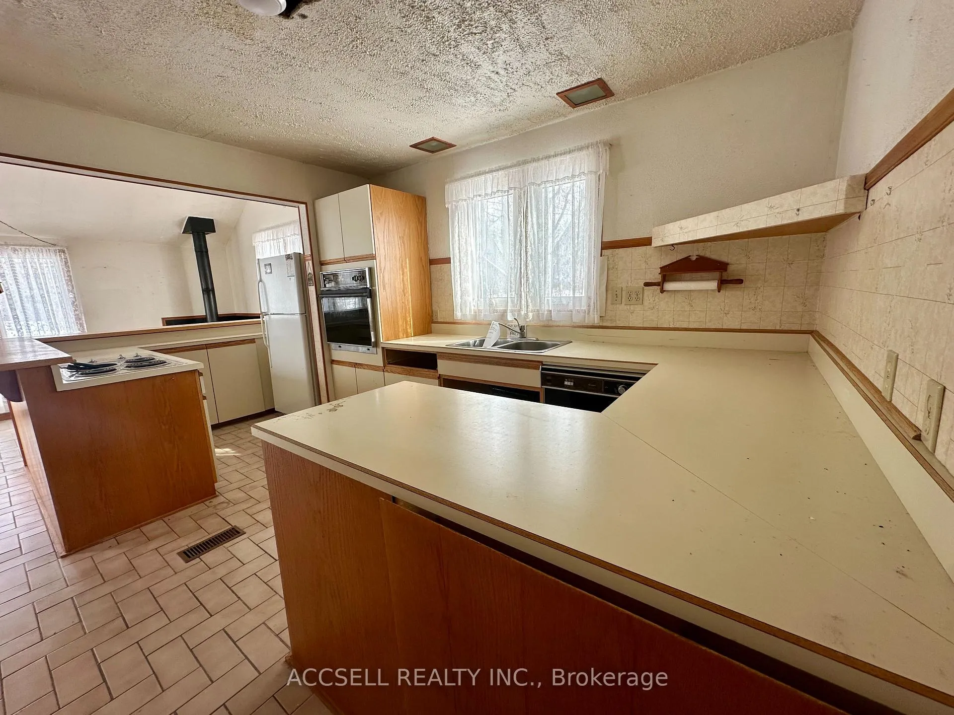 Photo 12 of 18627 Hurontario Street, Caledon, Rural Caledon — HOMEH