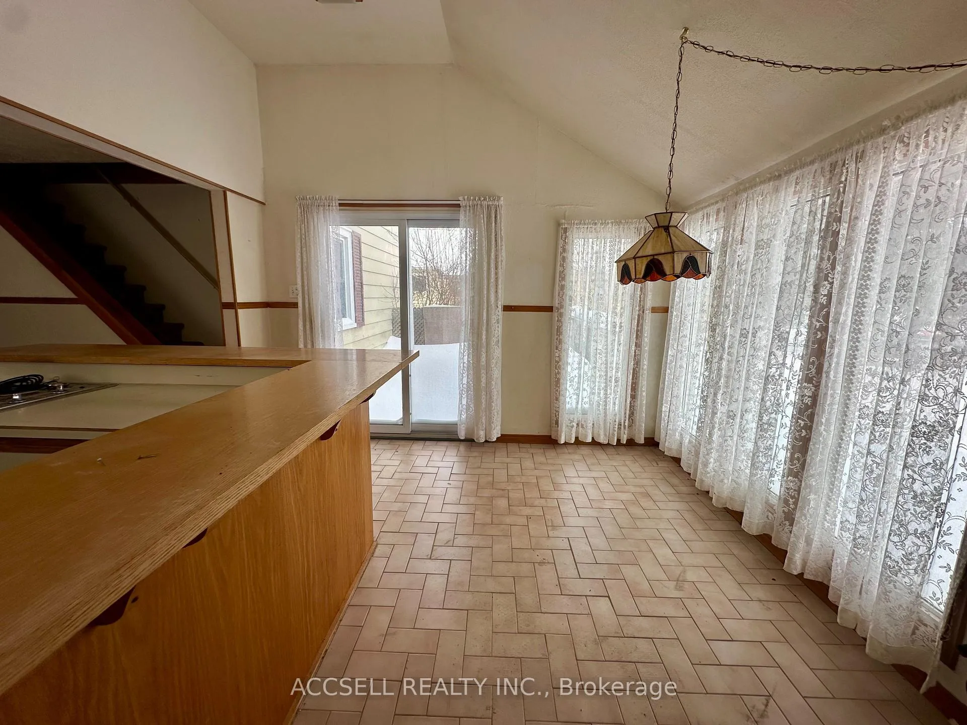 Photo 15 of 18627 Hurontario Street, Caledon, Rural Caledon — HOMEH