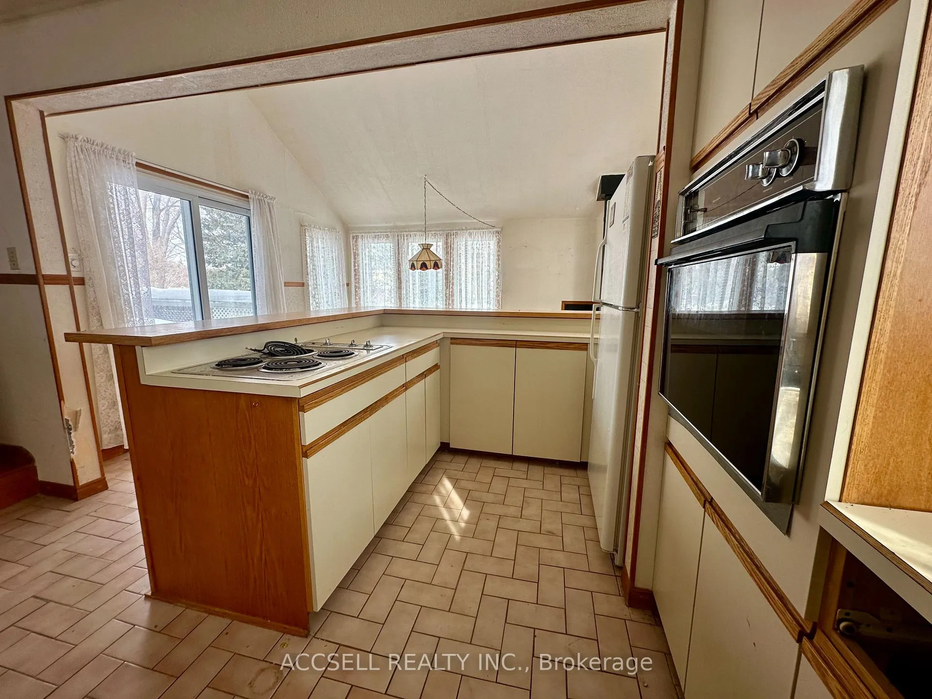 Photo 16 of 18627 Hurontario Street, Caledon, Rural Caledon — HOMEH
