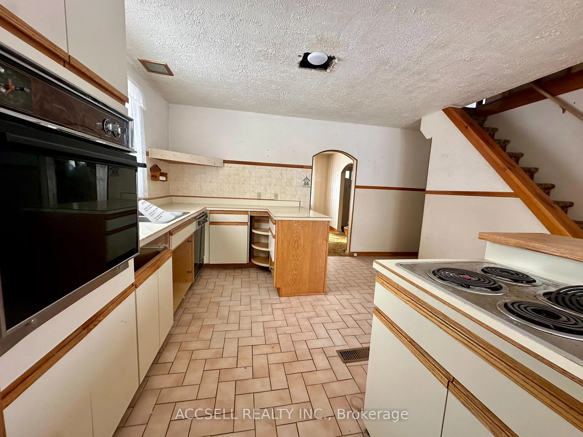 Photo 17 of 18627 Hurontario Street, Caledon, Rural Caledon — HOMEH