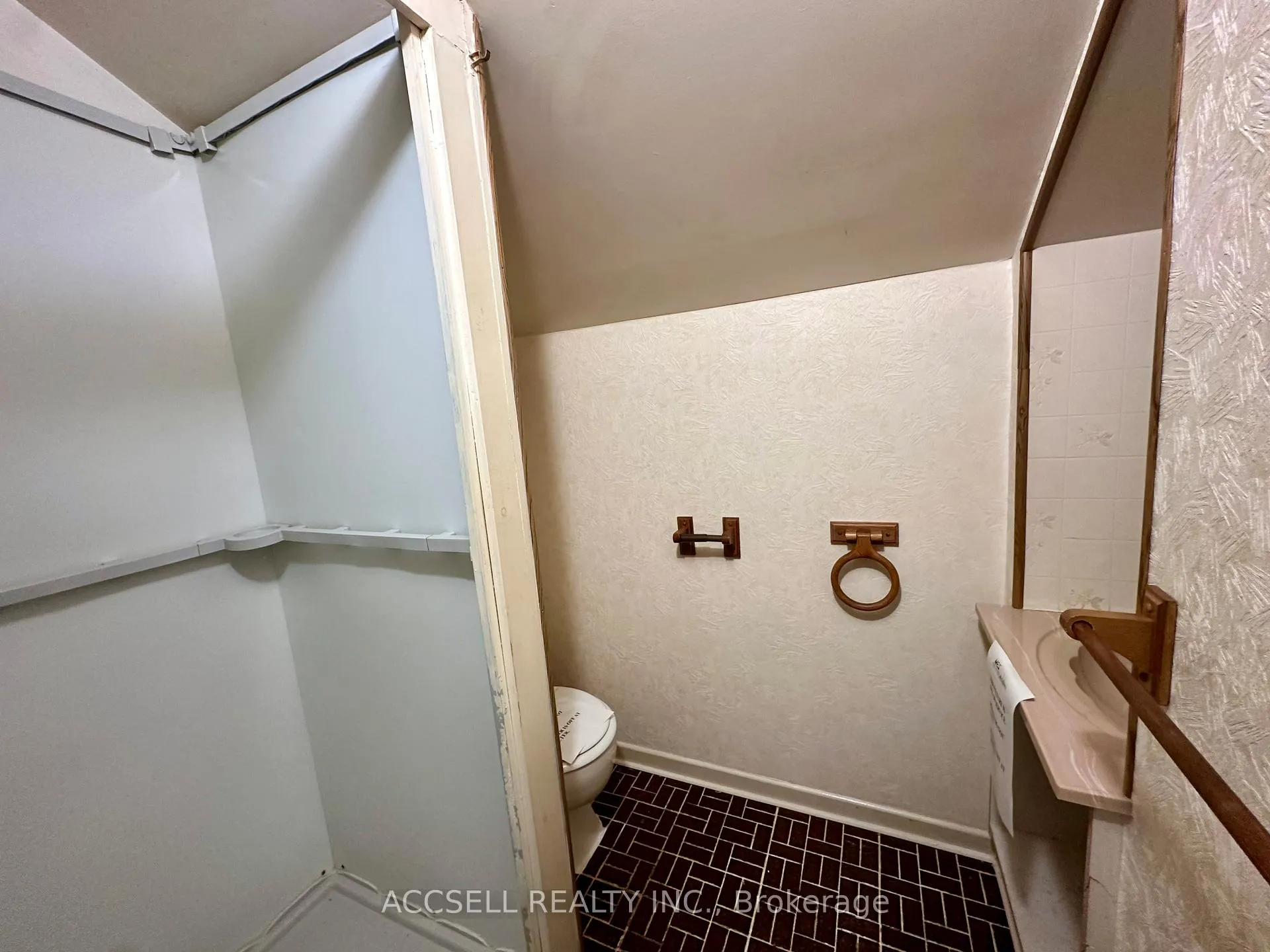 Photo 32 of 18627 Hurontario Street, Caledon, Rural Caledon — HOMEH