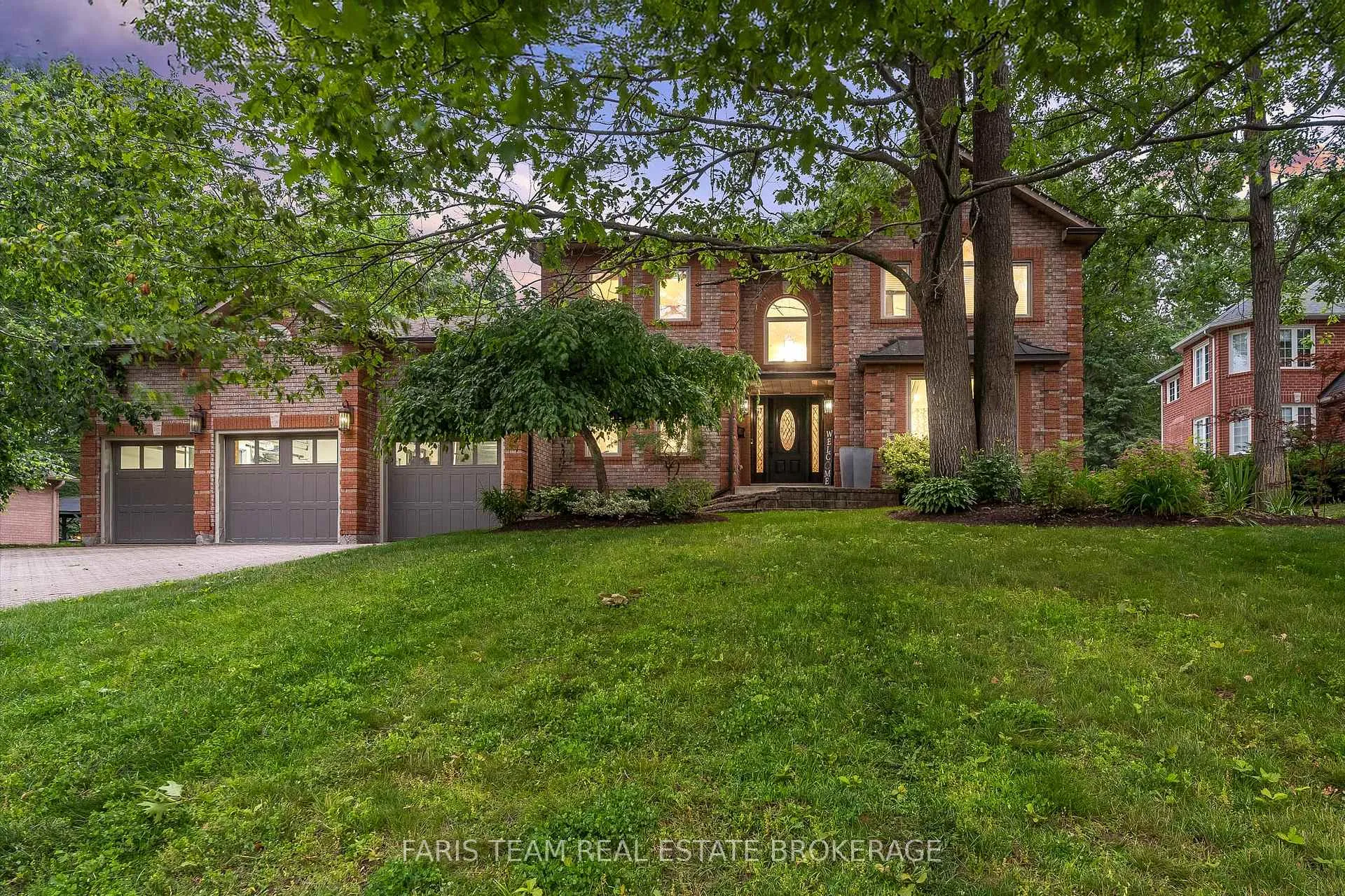 Photo 1 of 6 Alana Drive, Springwater, Centre Vespra — HOMEH
