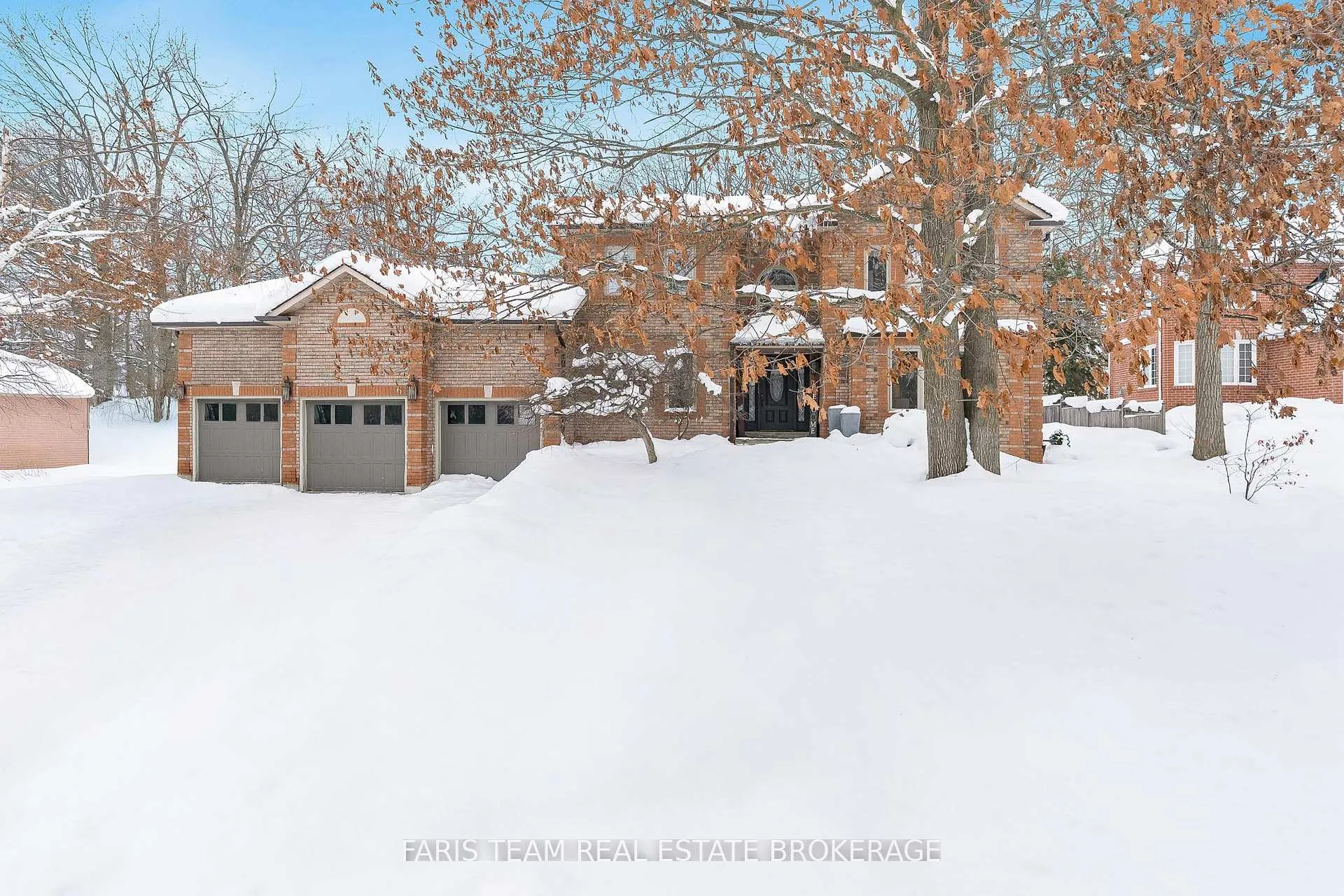 Photo 2 of 6 Alana Drive, Springwater, Centre Vespra — HOMEH