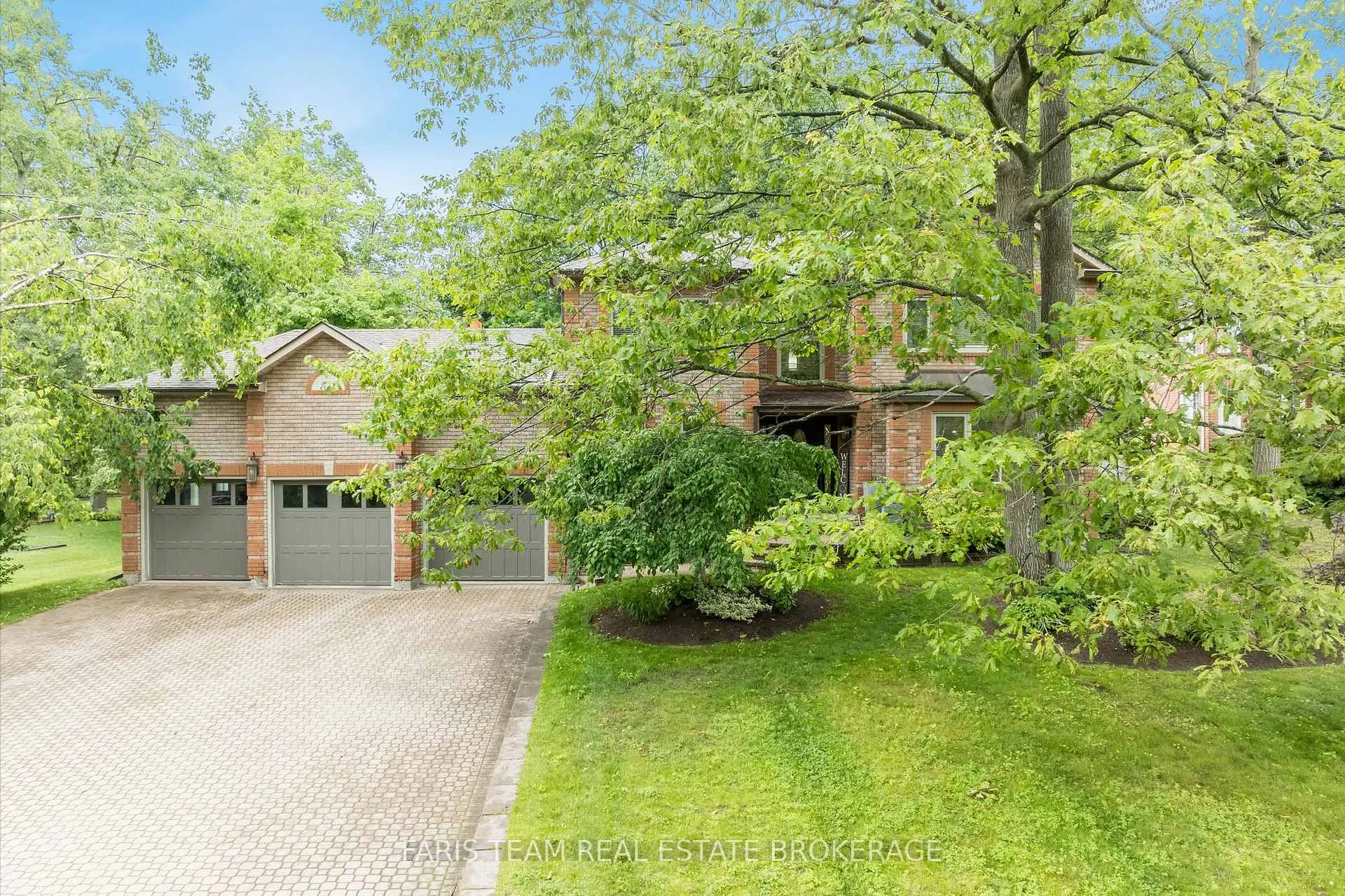 Photo 3 of 6 Alana Drive, Springwater, Centre Vespra — HOMEH