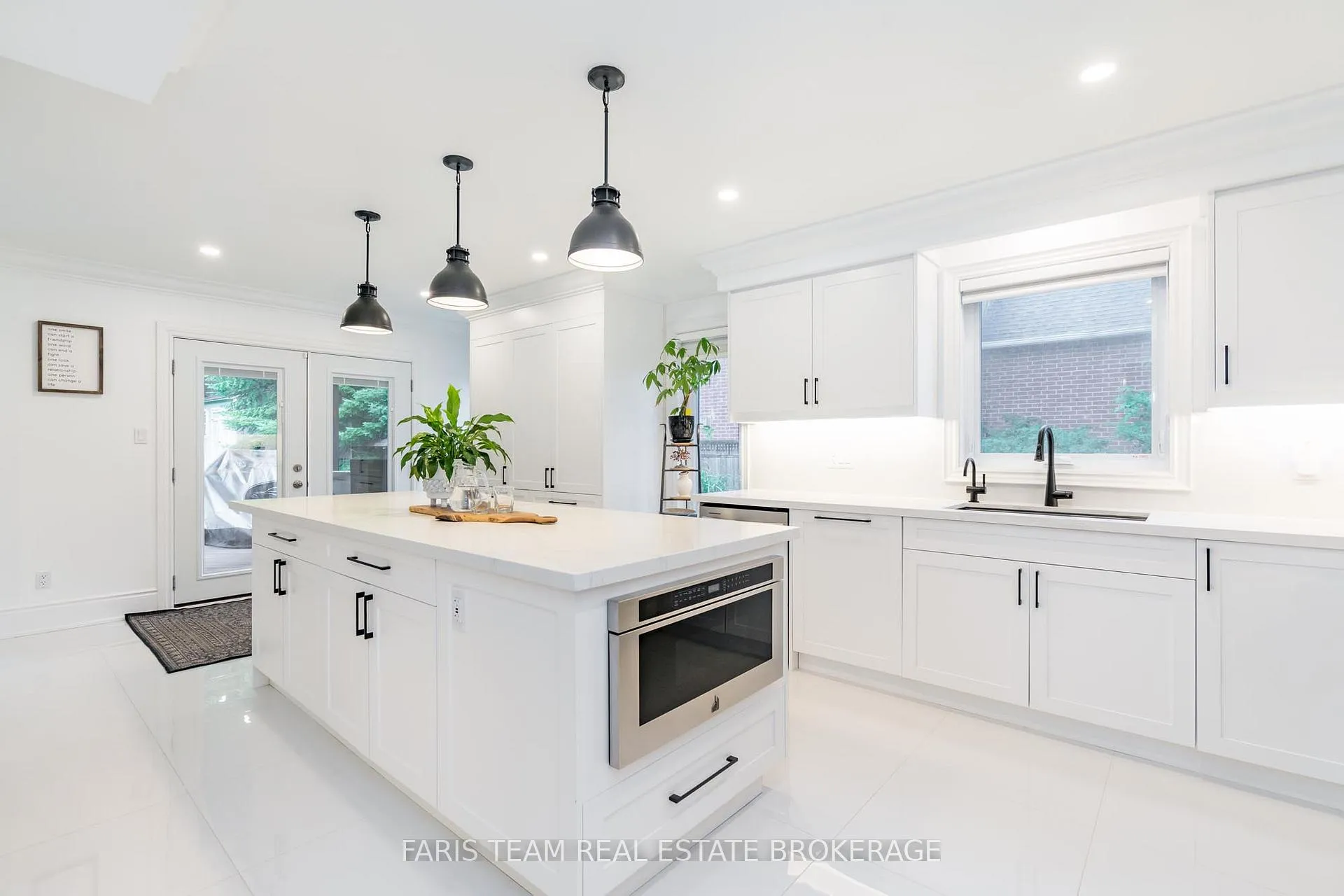 Photo 9 of 6 Alana Drive, Springwater, Centre Vespra — HOMEH