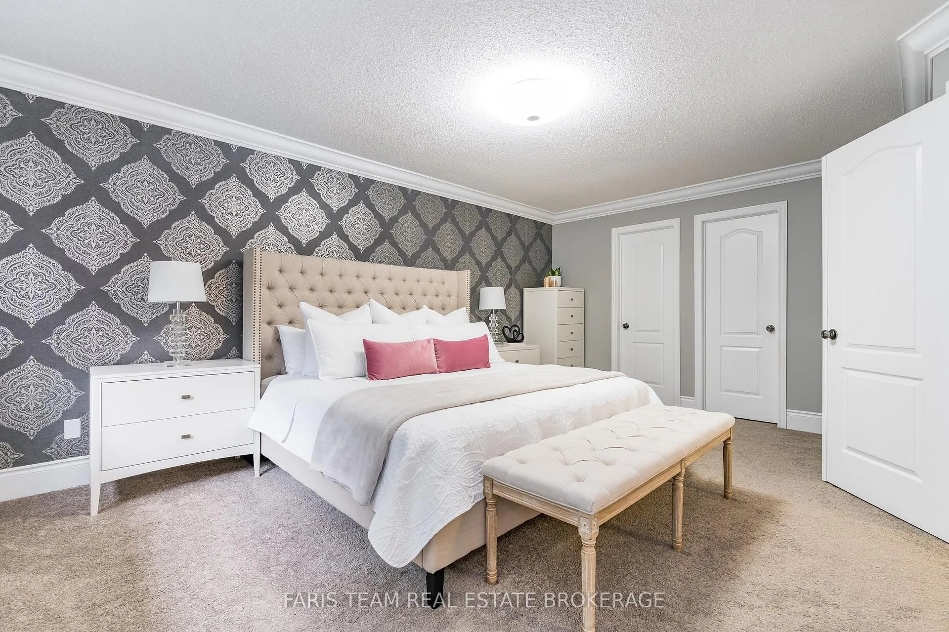 Photo 23 of 6 Alana Drive, Springwater, Centre Vespra — HOMEH
