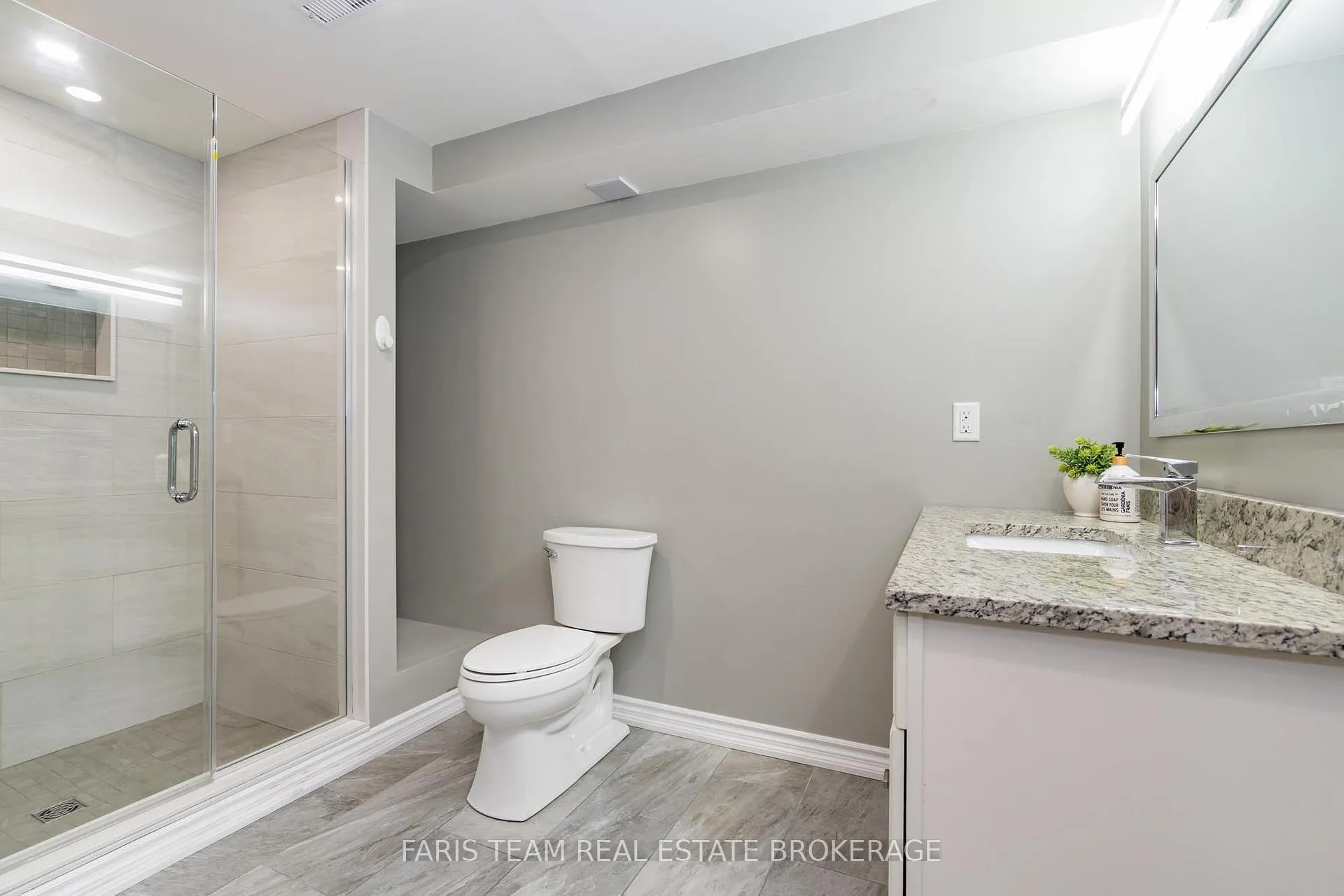 Photo 36 of 6 Alana Drive, Springwater, Centre Vespra — HOMEH