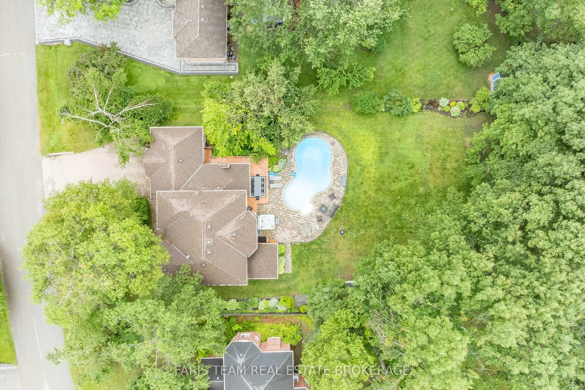 Photo 43 of 6 Alana Drive, Springwater, Centre Vespra — HOMEH