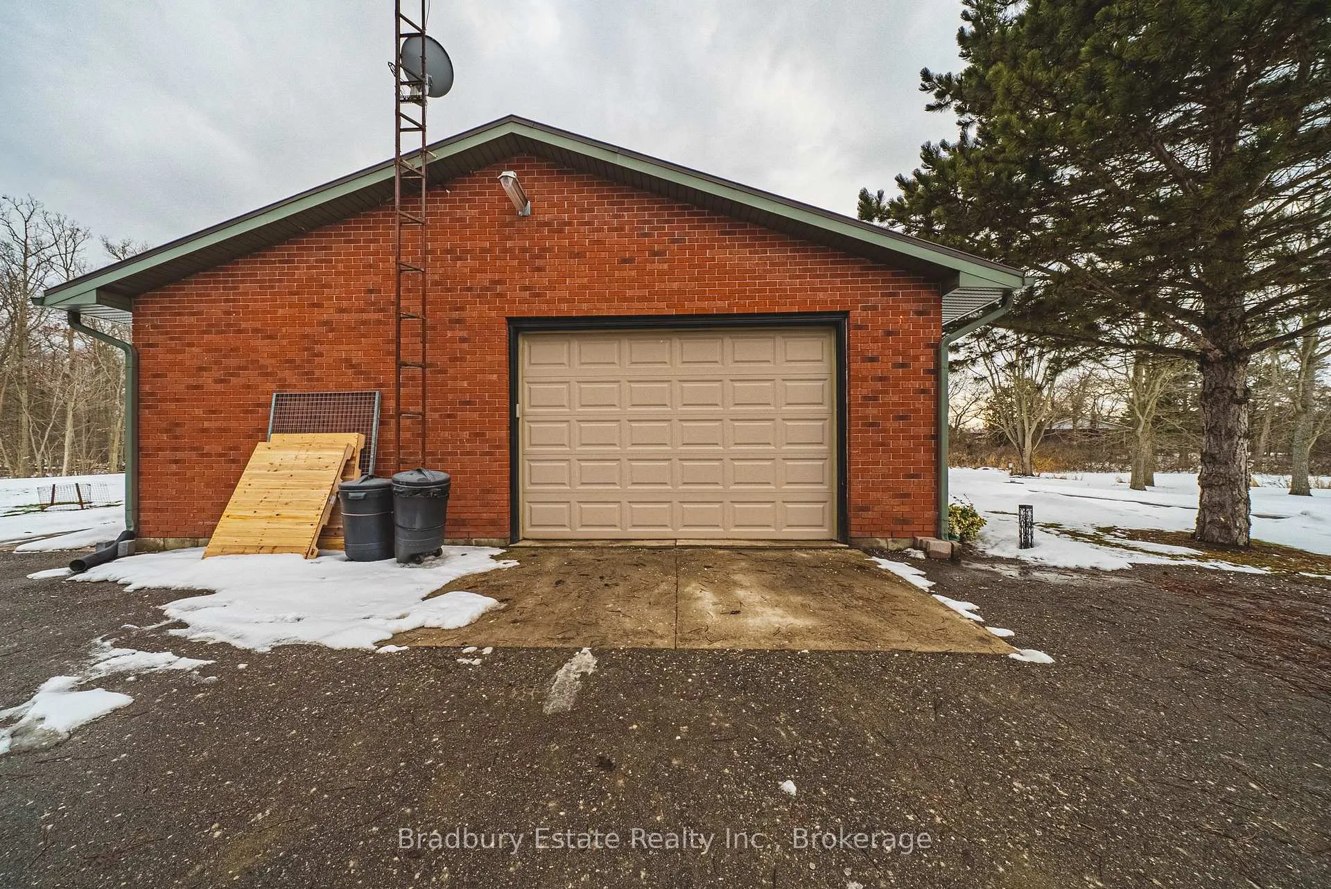 Photo 40 of 1360 Concession 2 Road, Haldimand — HOMEH