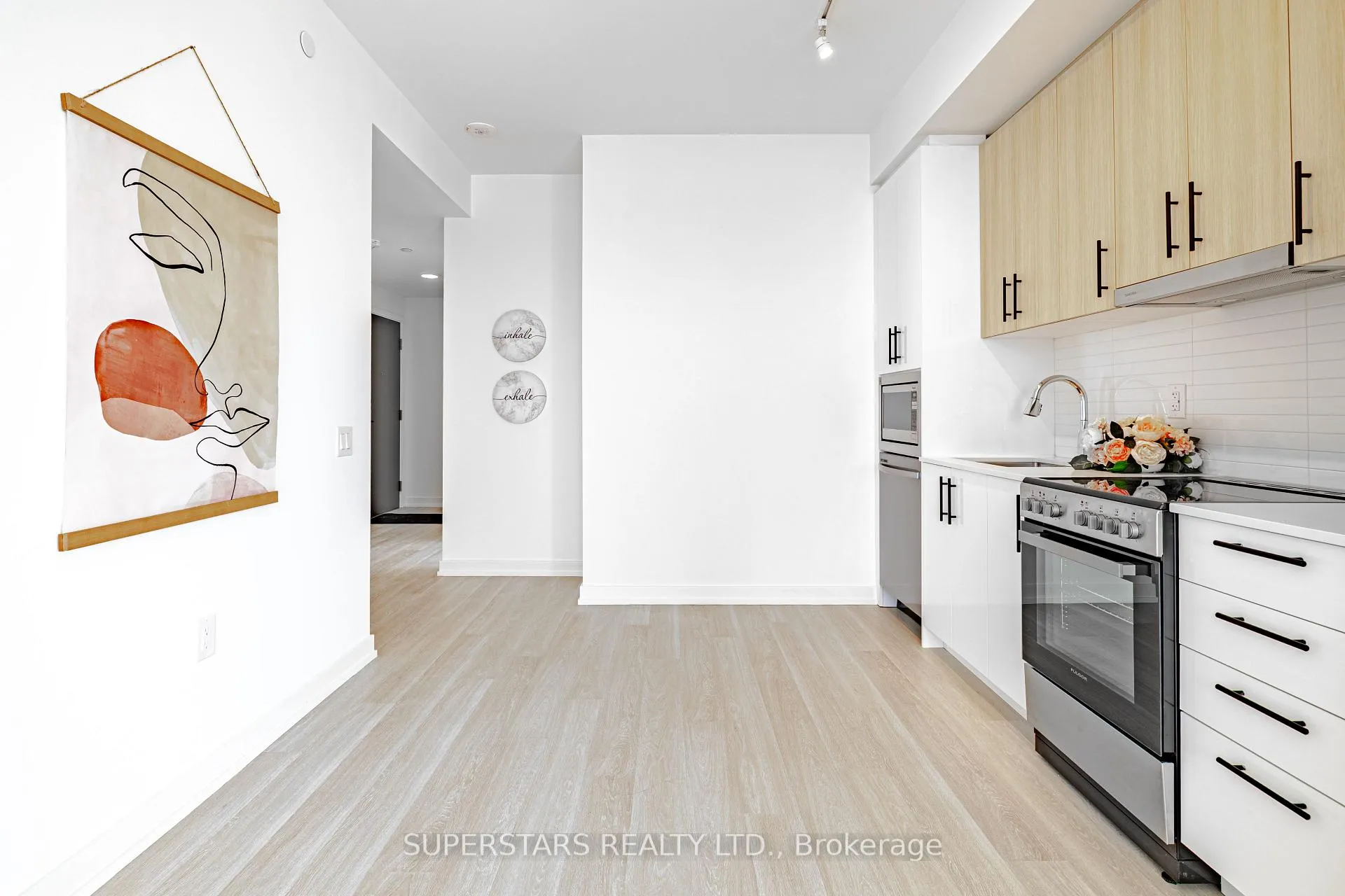 Photo 5 of Unit A1110, 9763 Markham Road, Markham, Greensborough — HOMEH