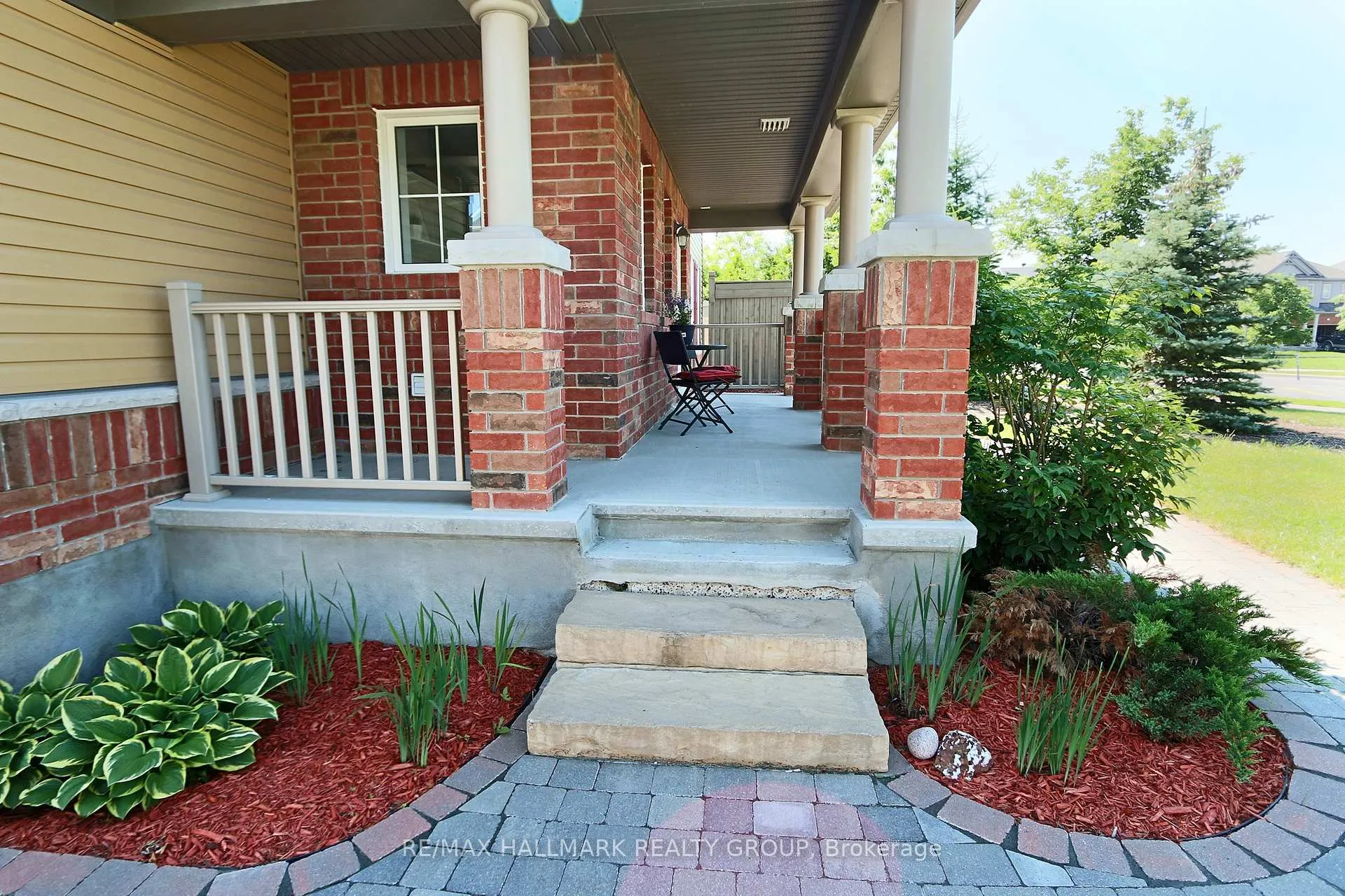 Photo 4 of 403 Brigatine Avenue, Ottawa, Stittsville (North) — HOMEH