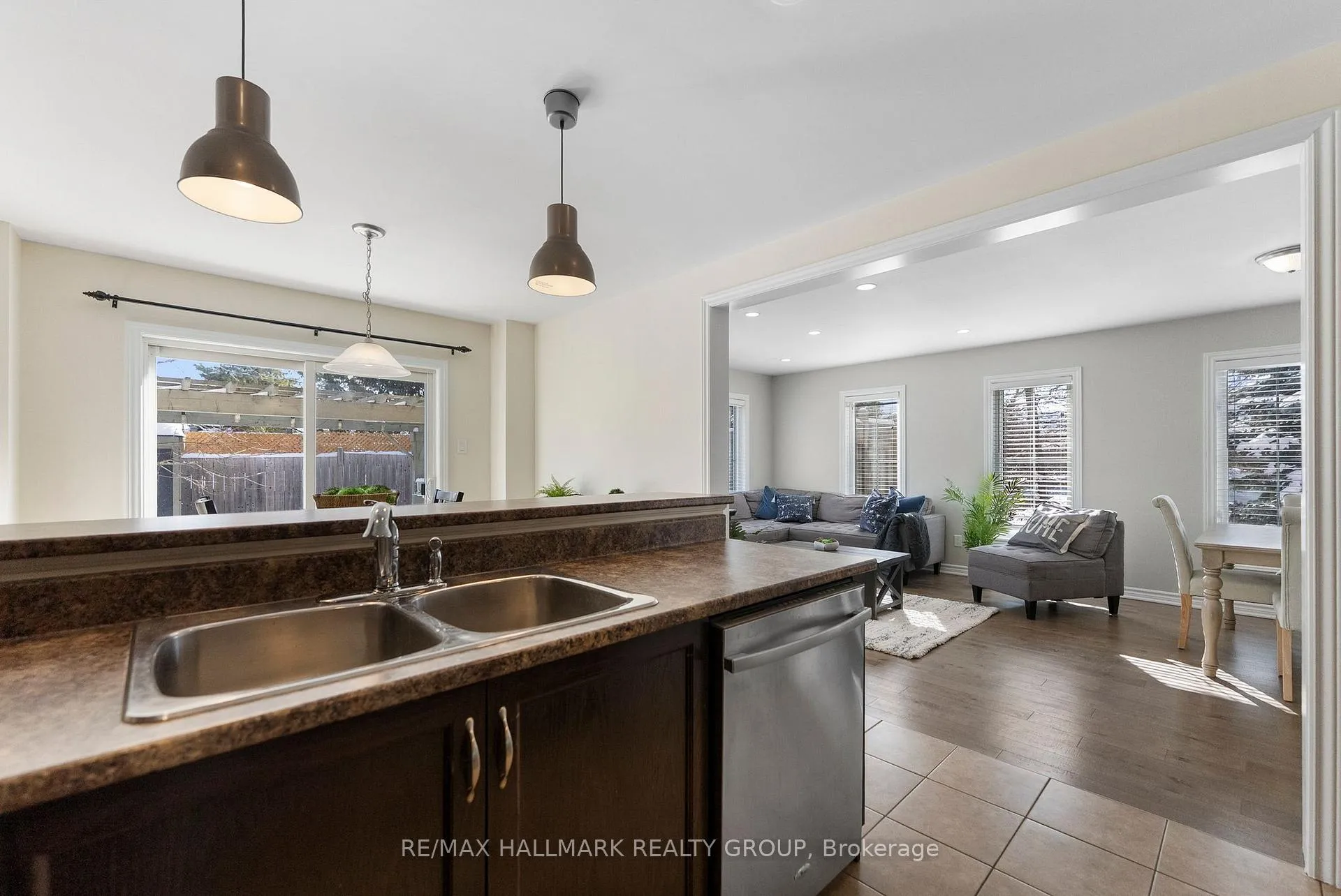Photo 18 of 403 Brigatine Avenue, Ottawa, Stittsville (North) — HOMEH
